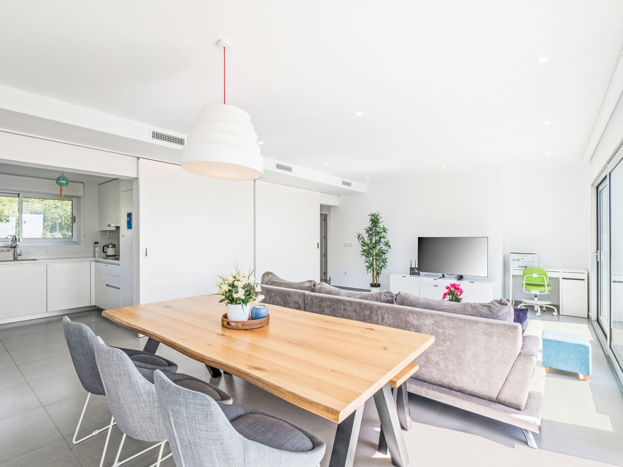 Kitchen / Dining Room