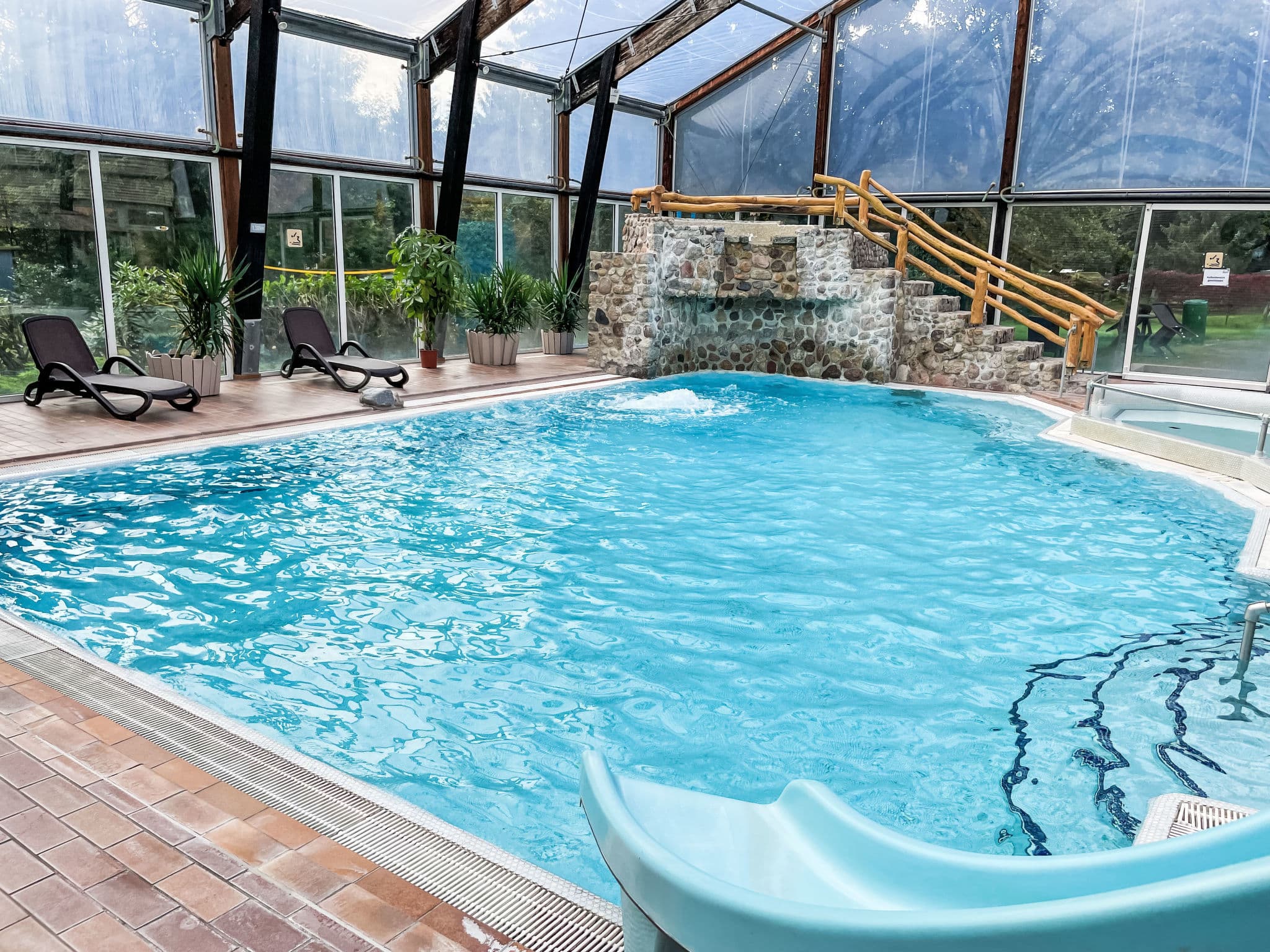 Pool Indoor