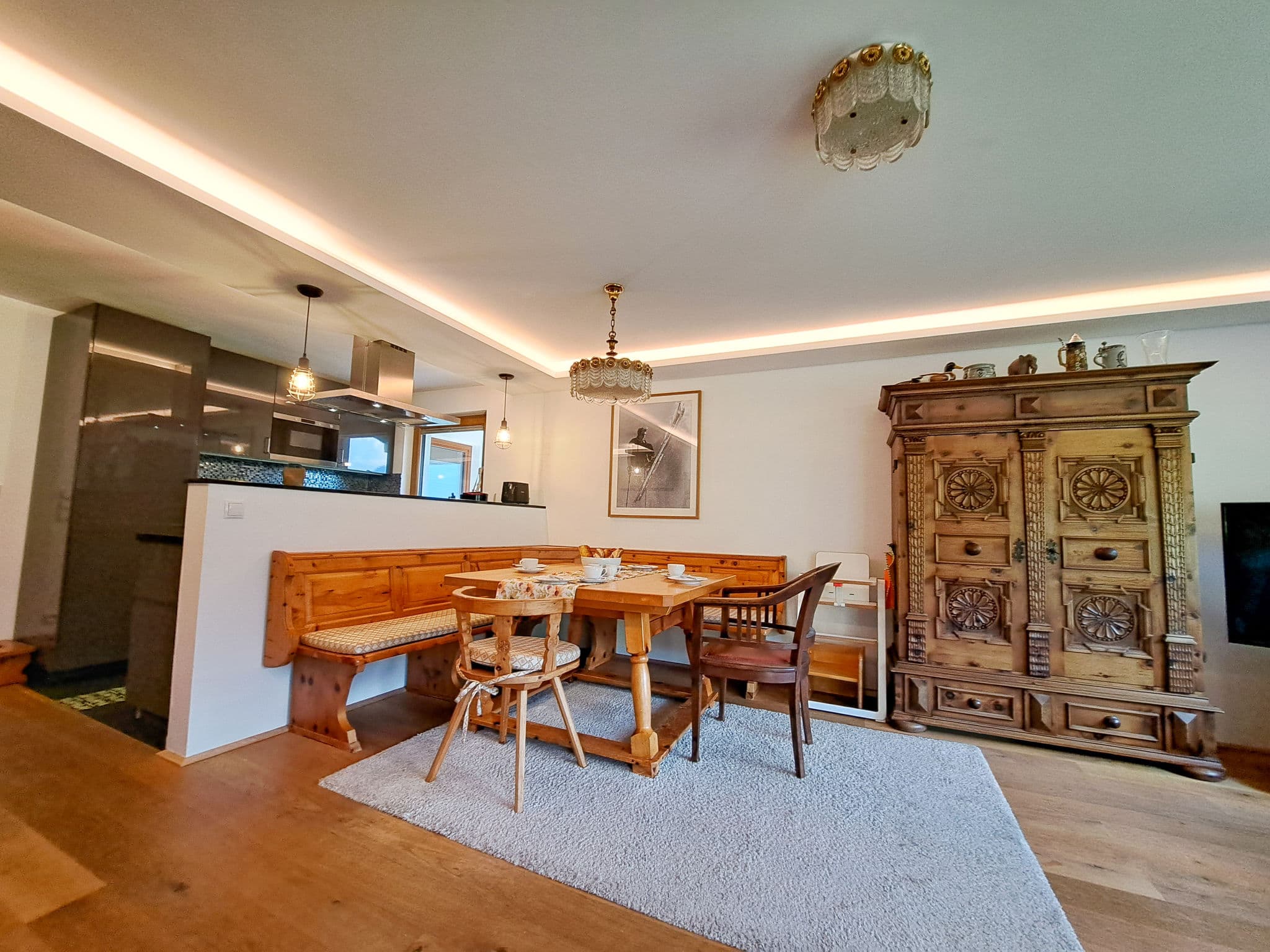 Kitchen / Dining Room