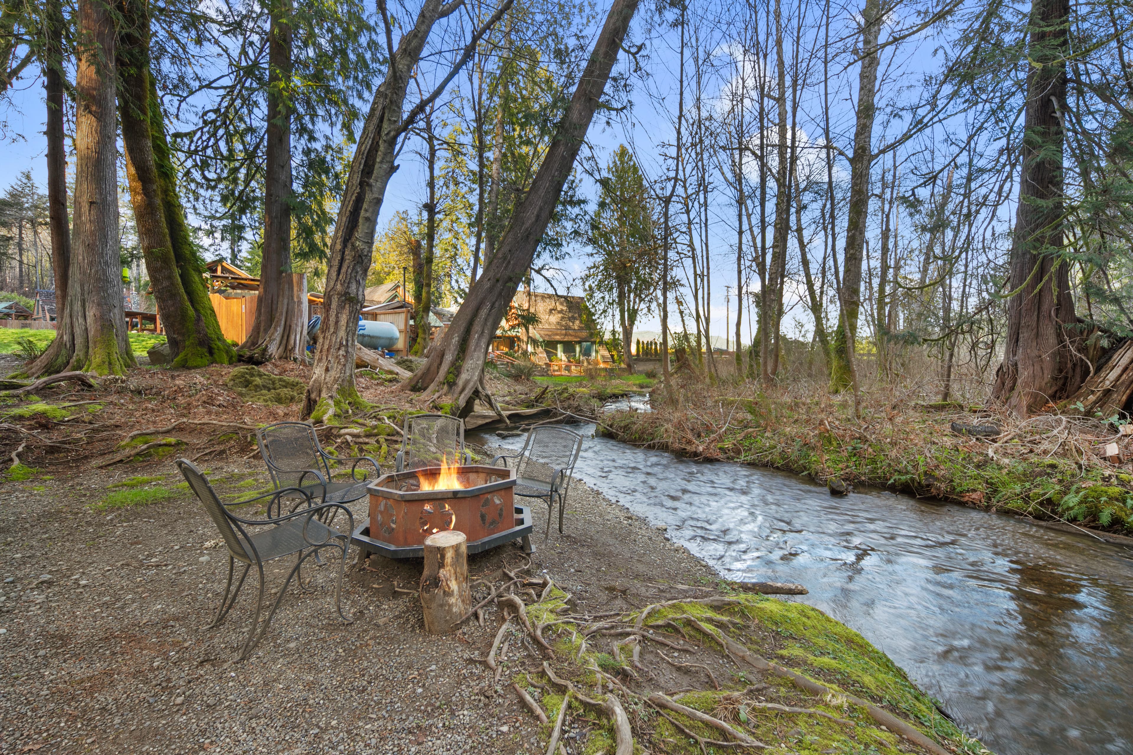 Common Space(3)