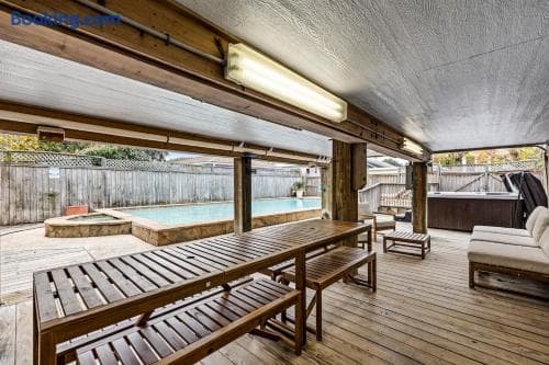 Gallery Image 36
