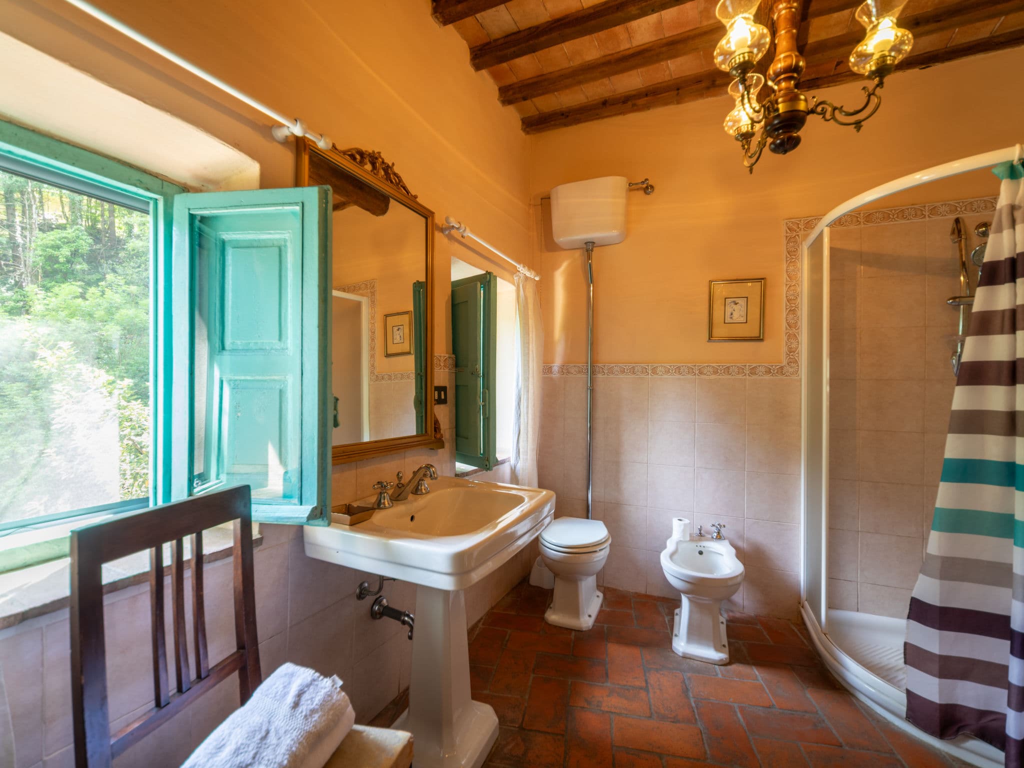 Bathroom / Wellness