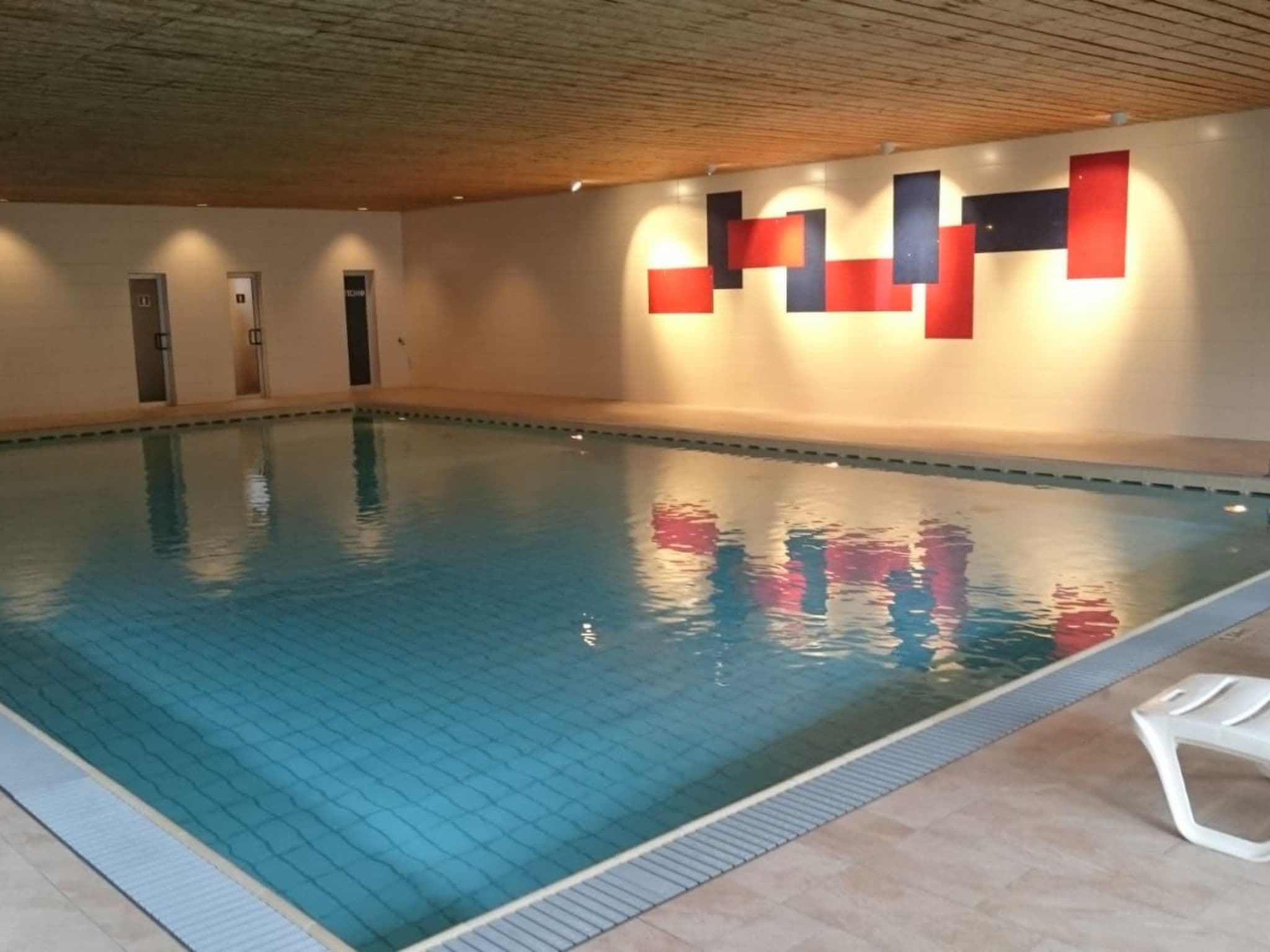 Pool Indoor