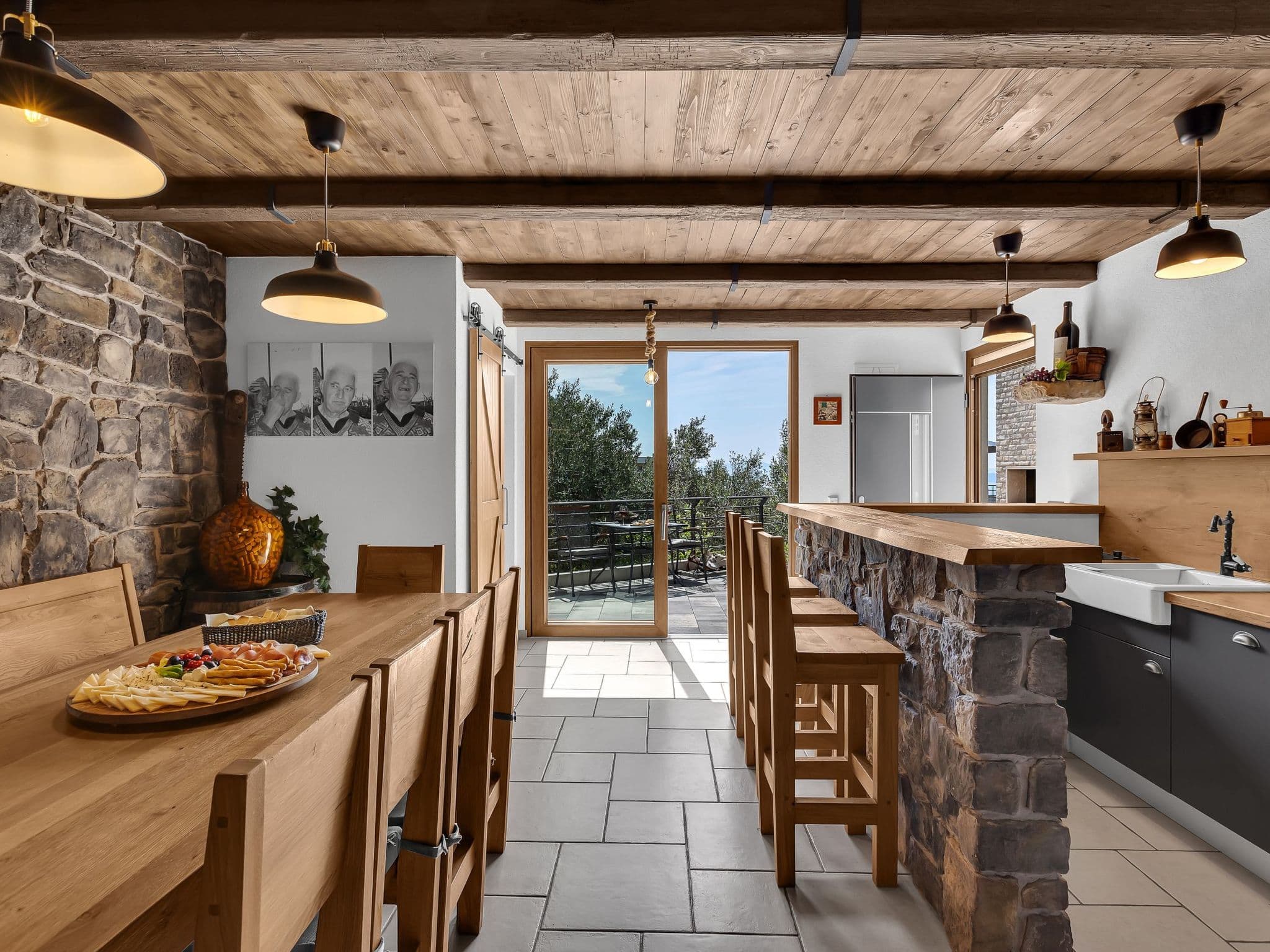 Kitchen / Dining Room