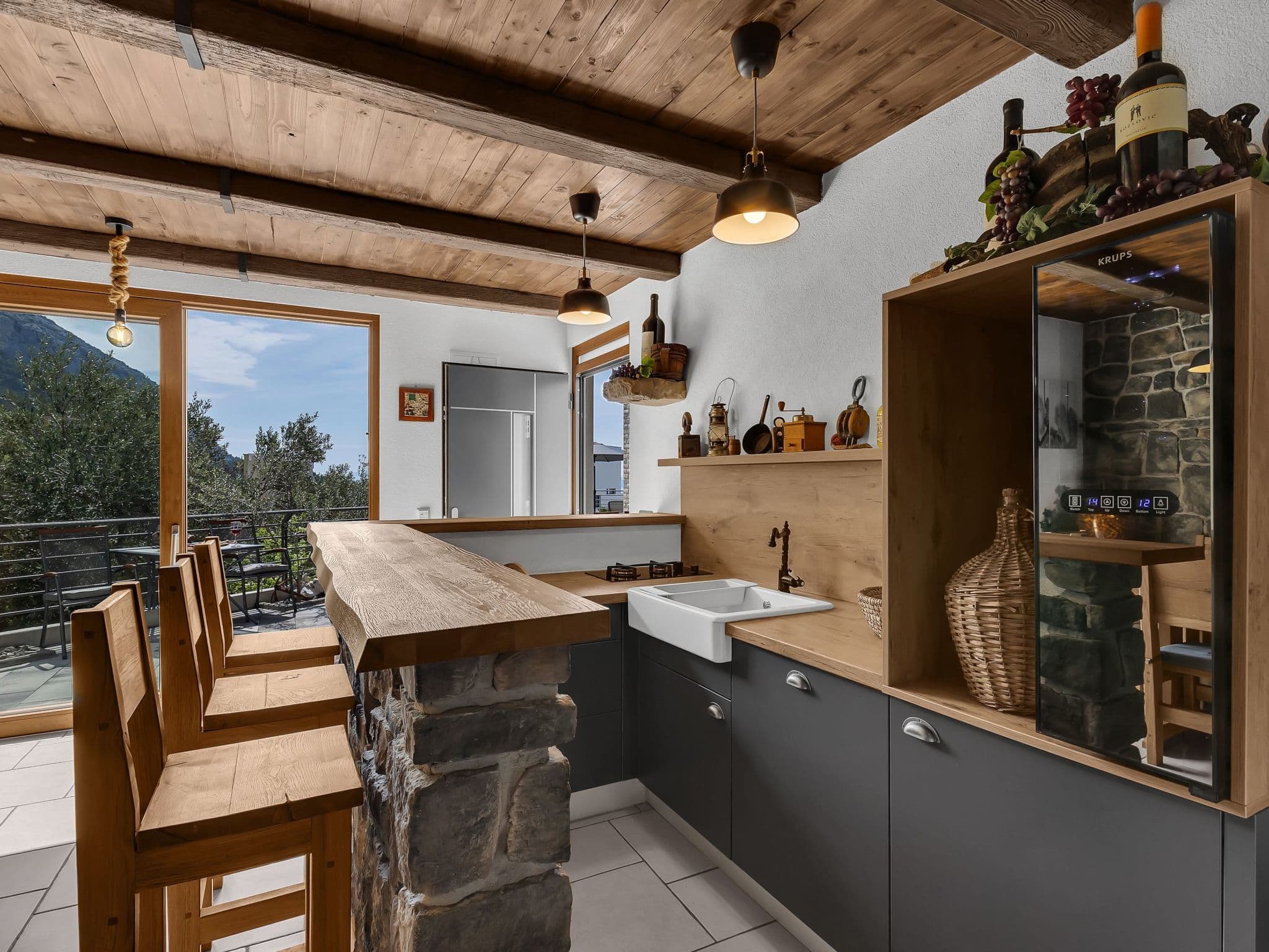 Kitchen / Dining Room