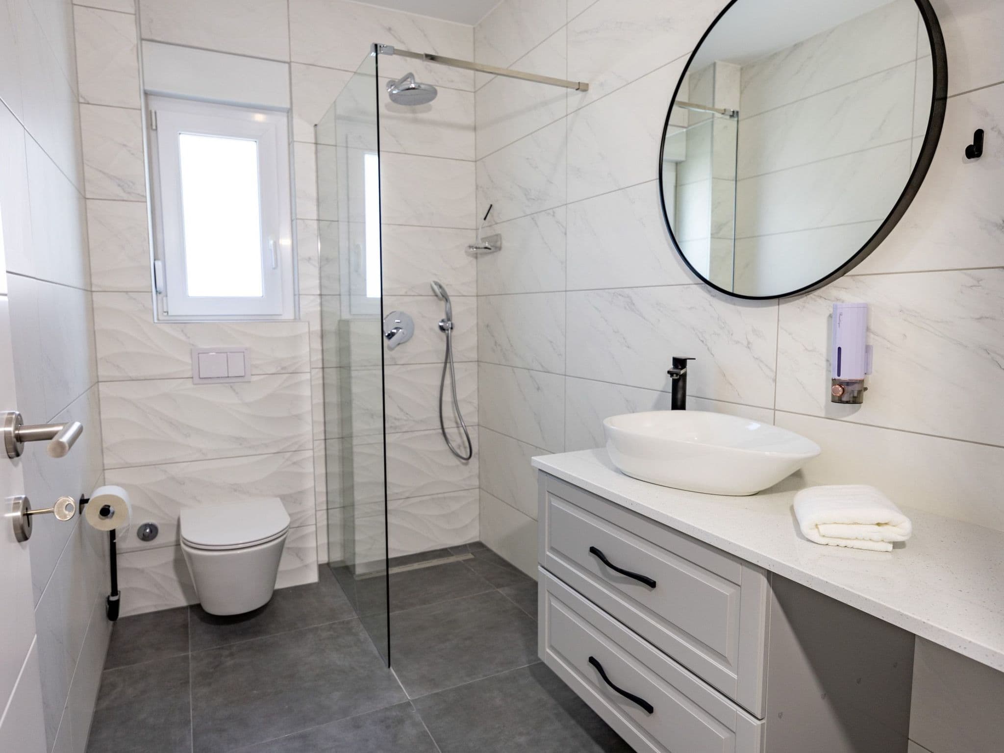Bathroom / Wellness