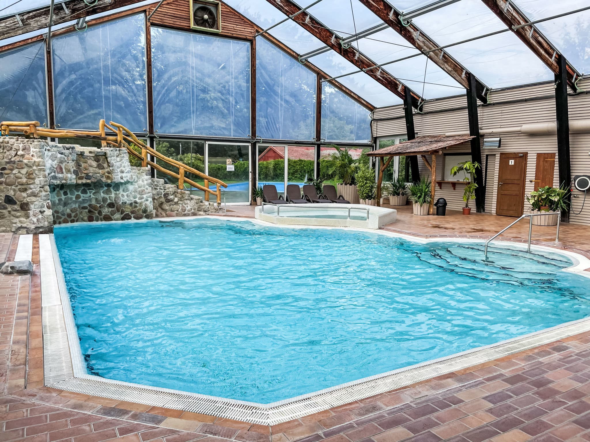 Pool Indoor