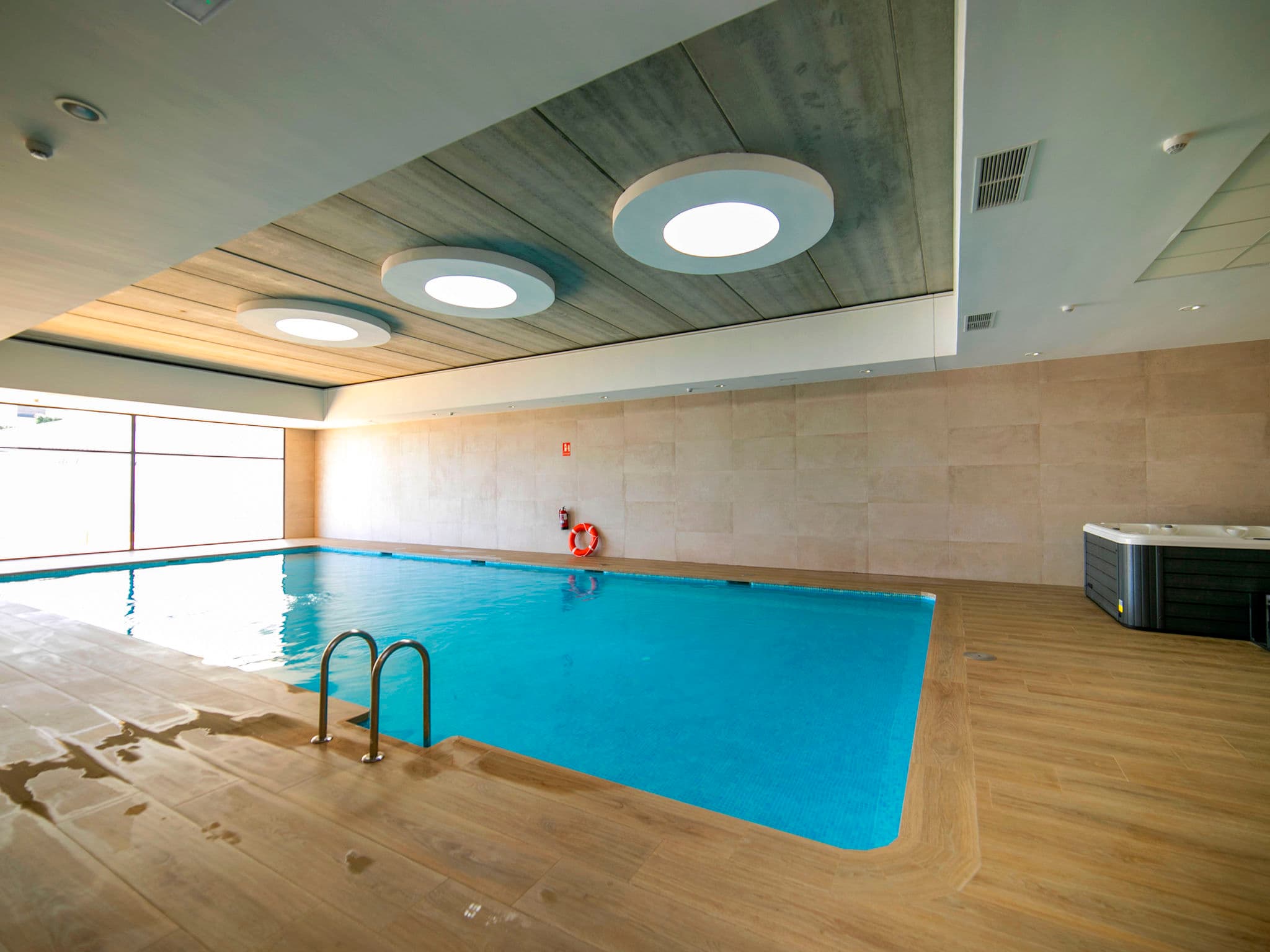 Pool Indoor