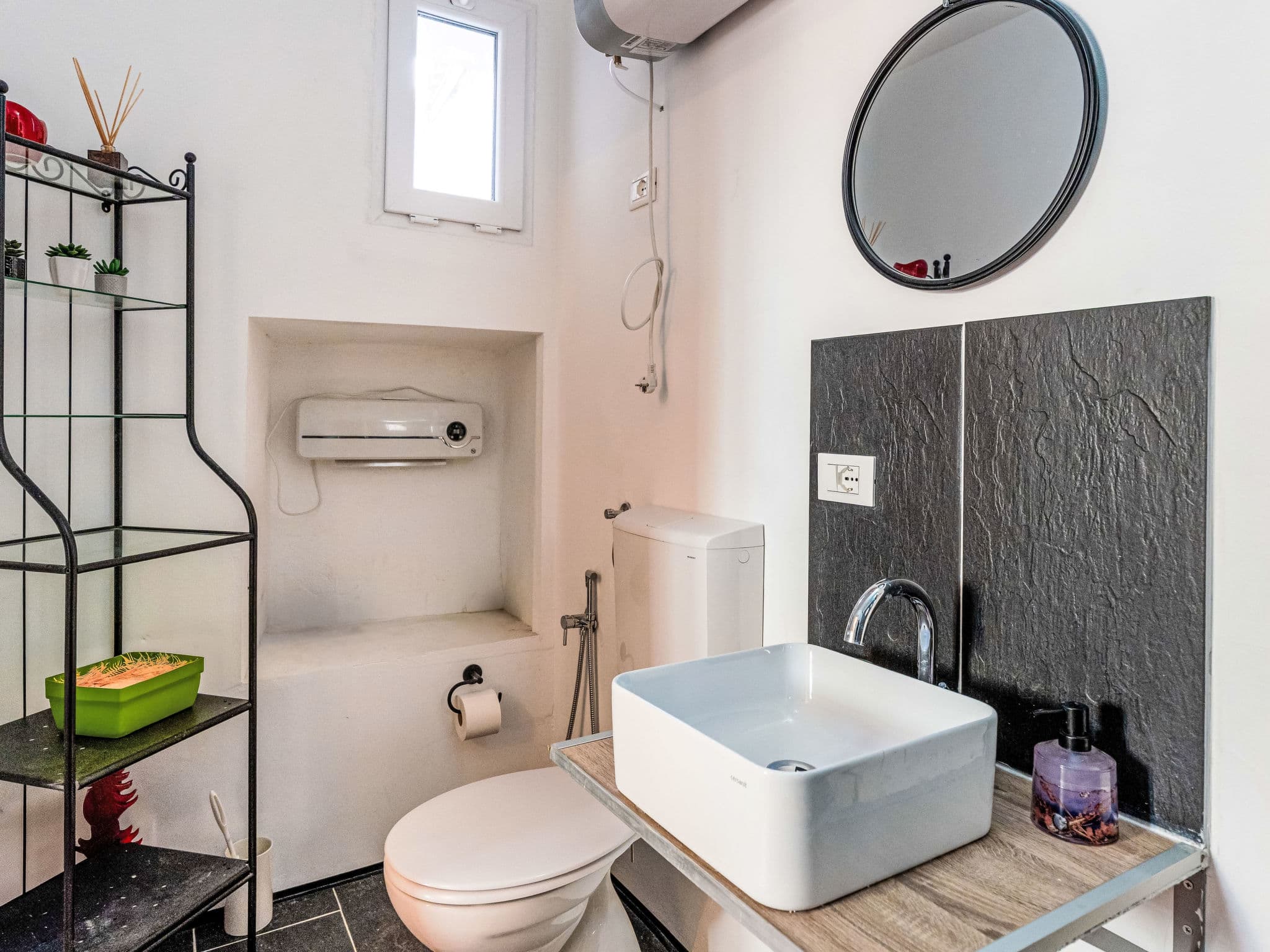 Bathroom / Wellness