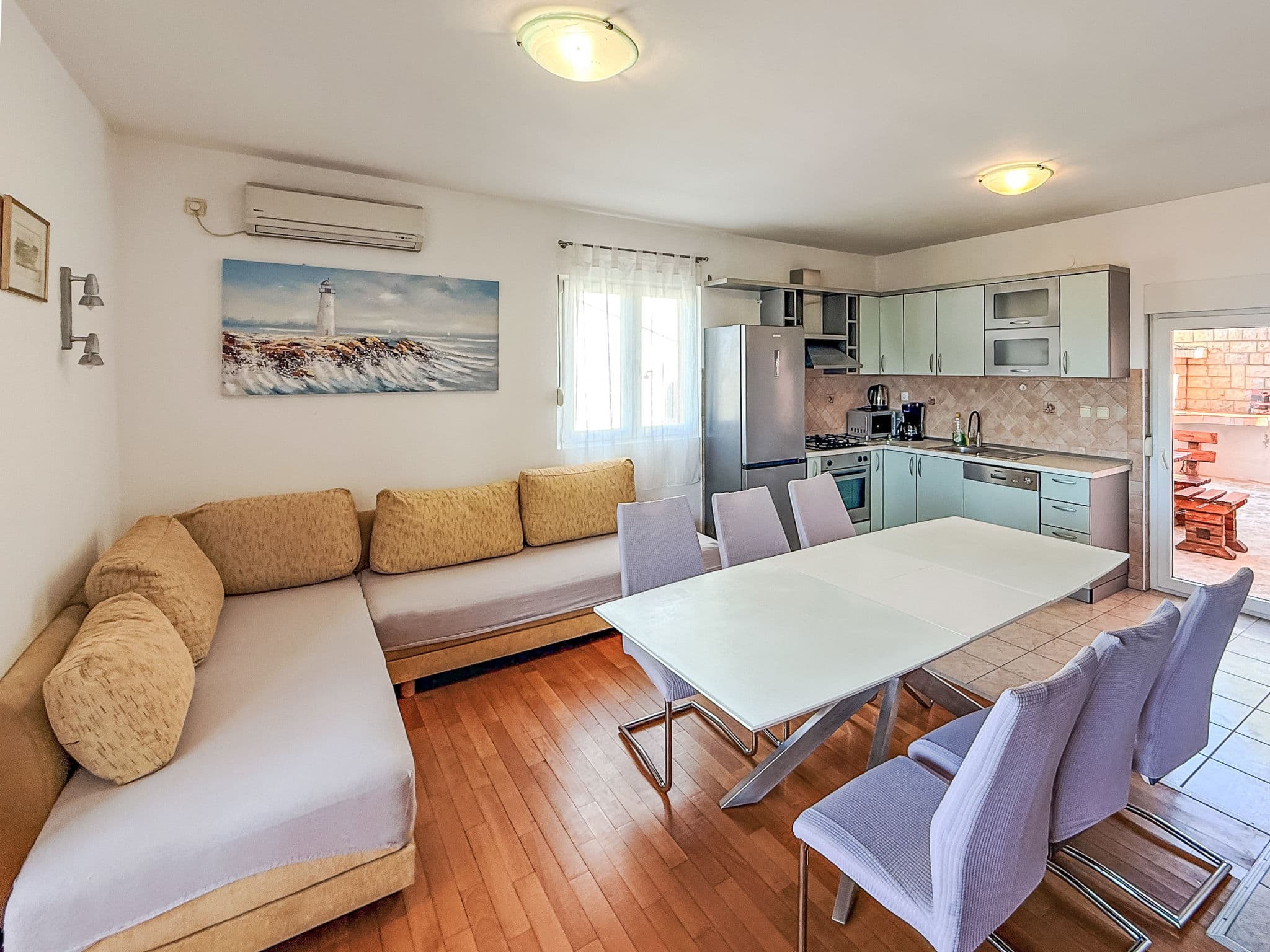 Kitchen / Dining Room