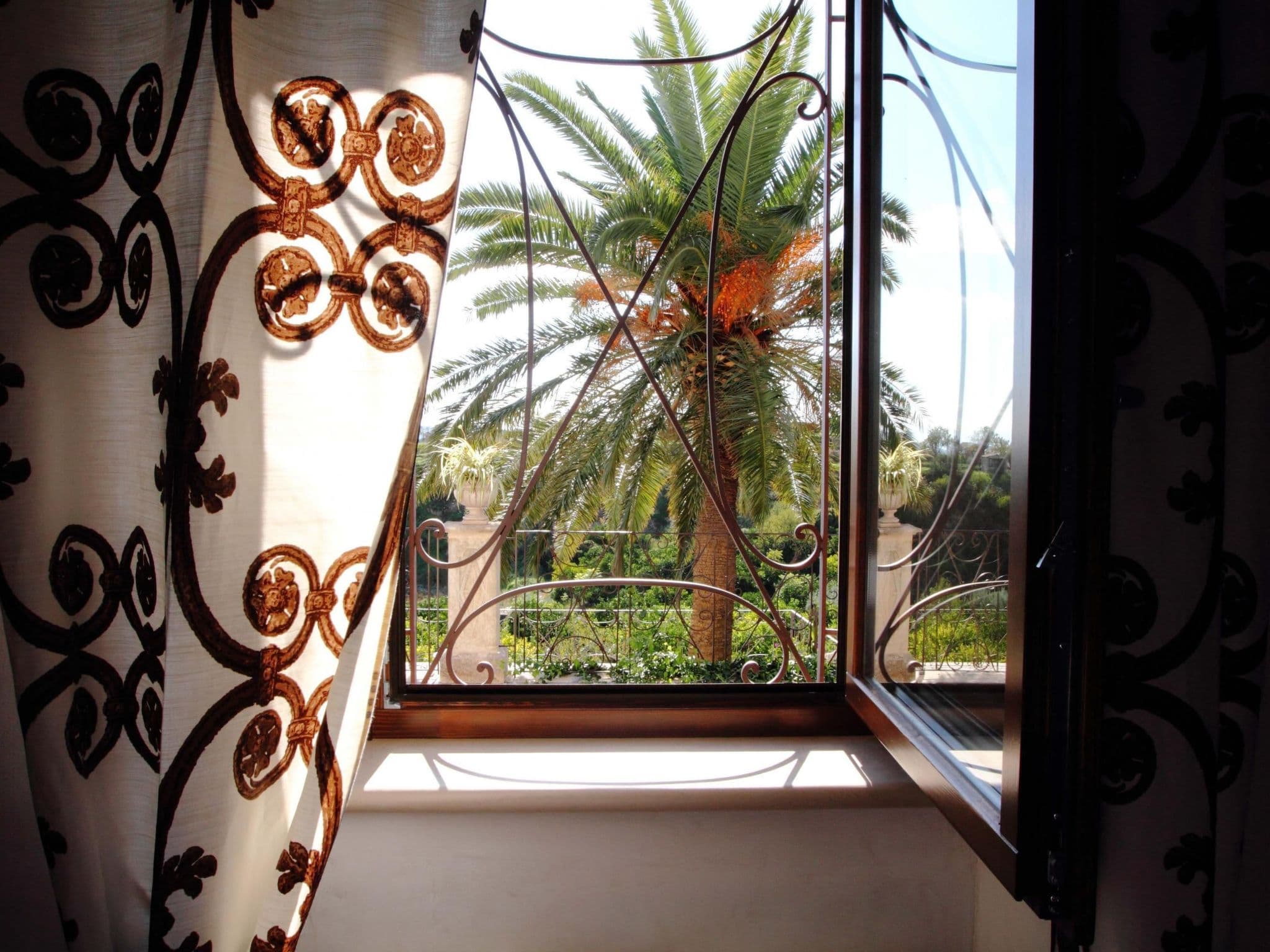 Gallery Image 13