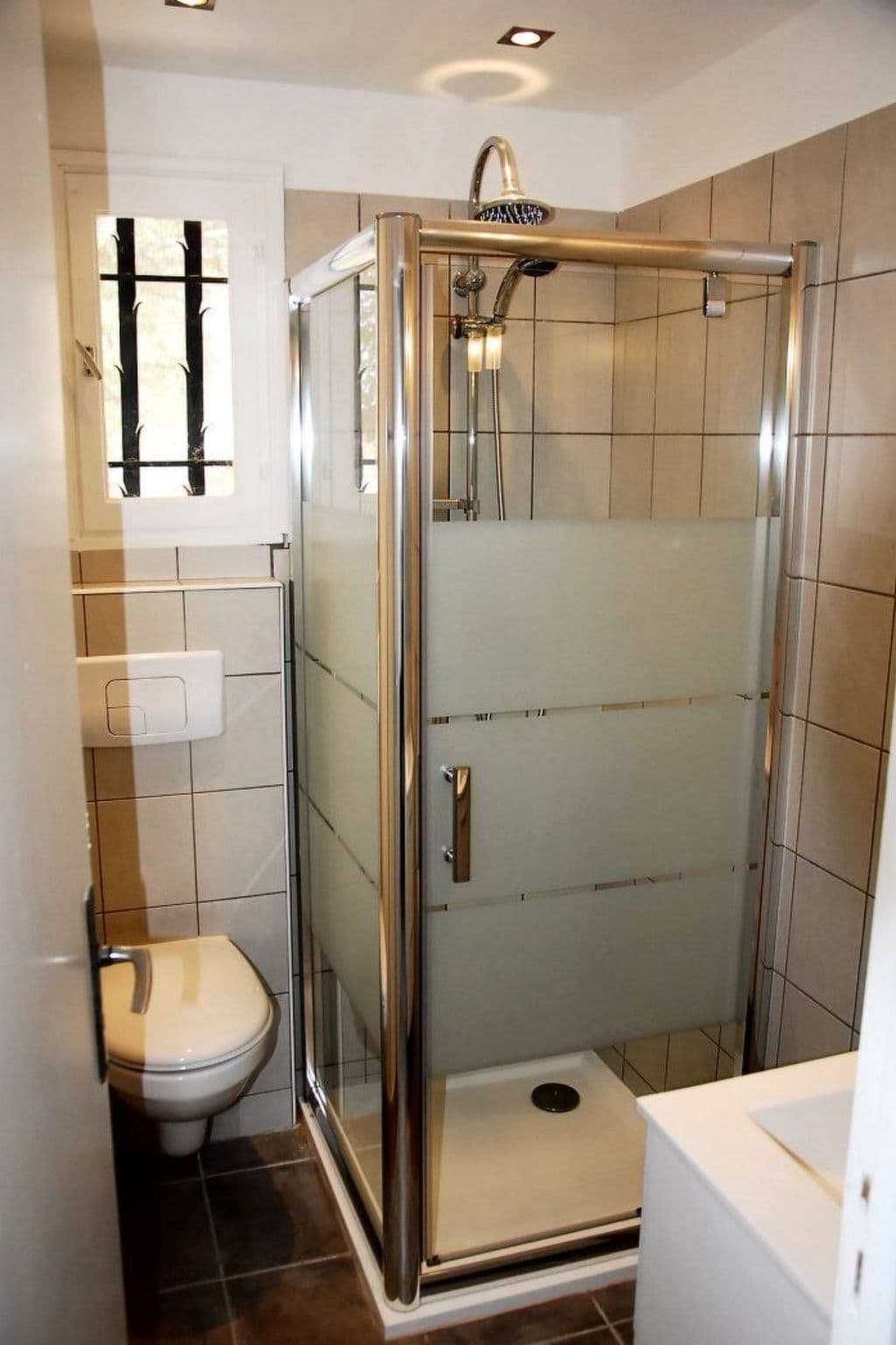 Gallery Image 16
