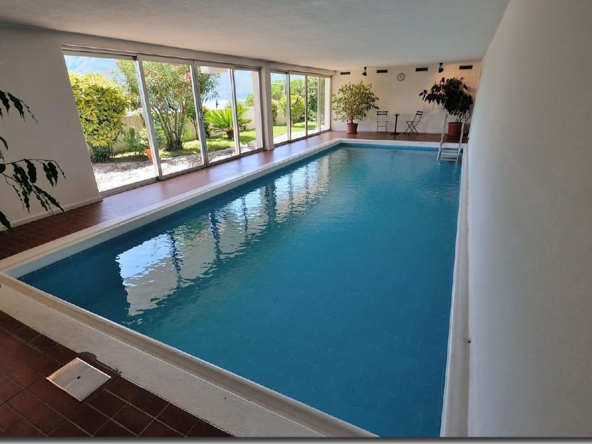 Pool Indoor