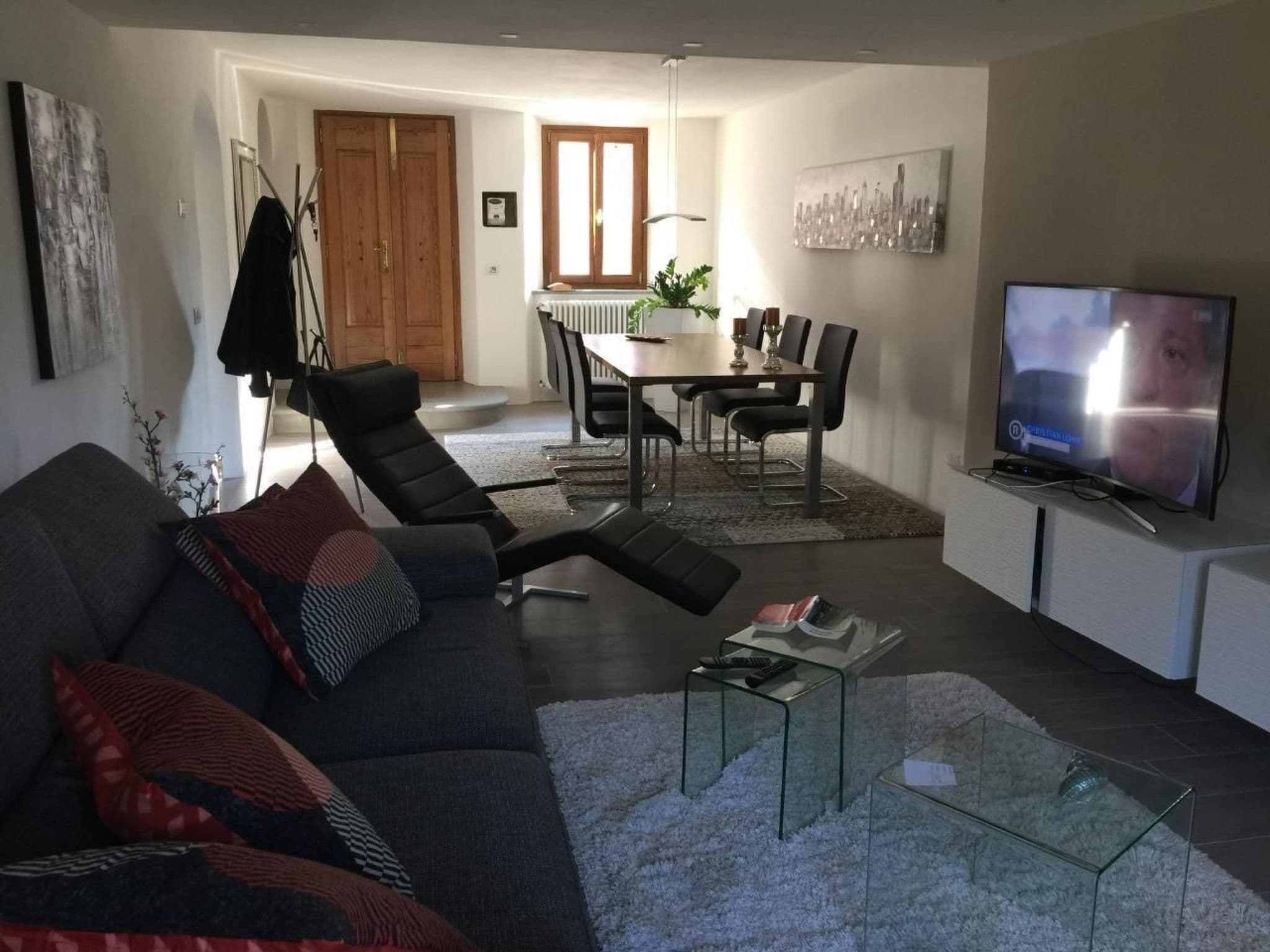 Gallery Image 12