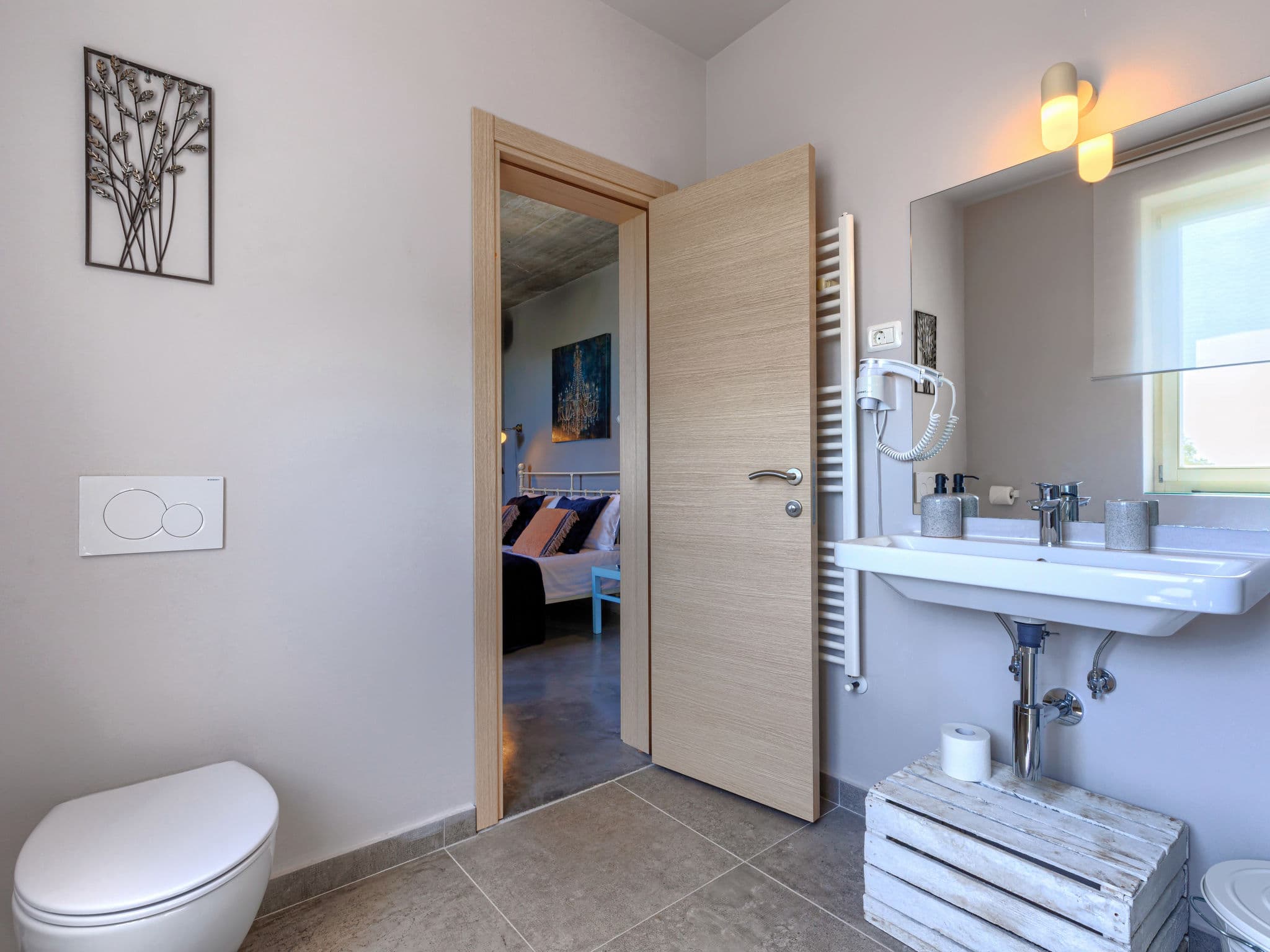 Bathroom / Wellness