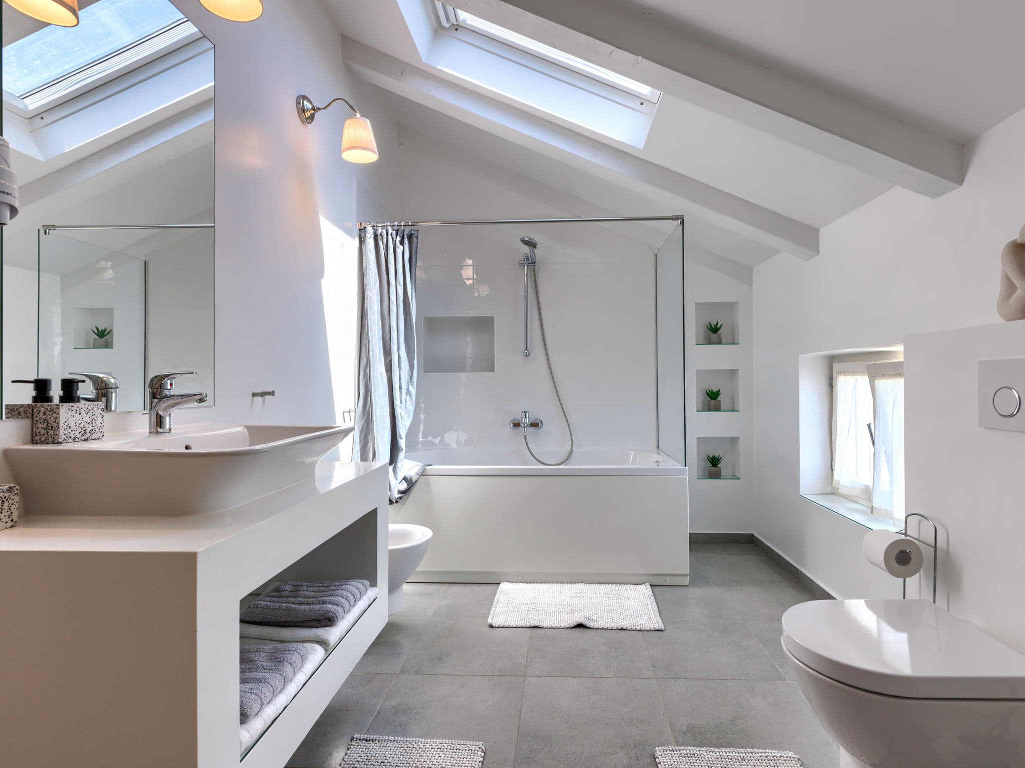 Bathroom / Wellness