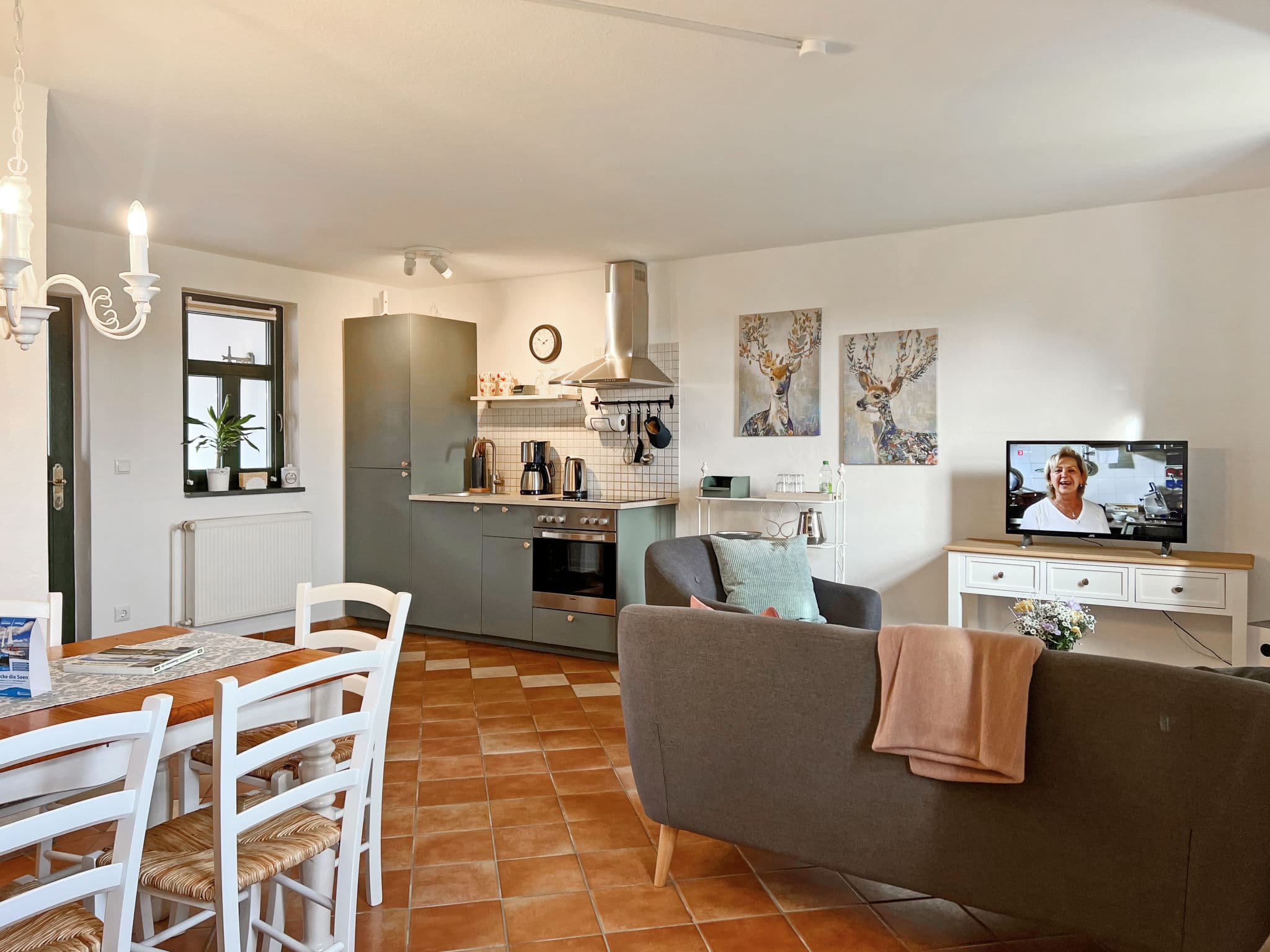 Kitchen / Dining Room