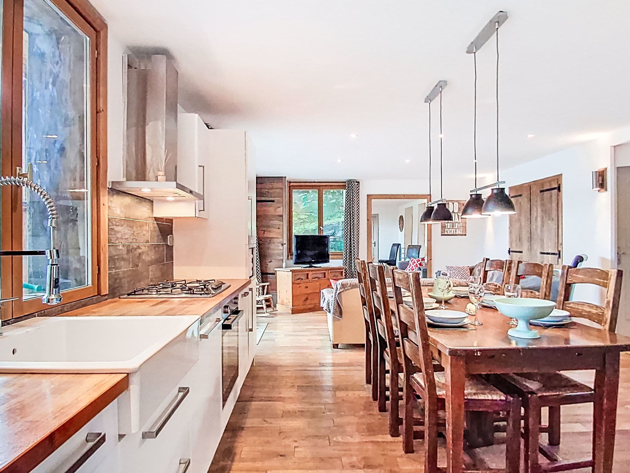 Kitchen / Dining Room