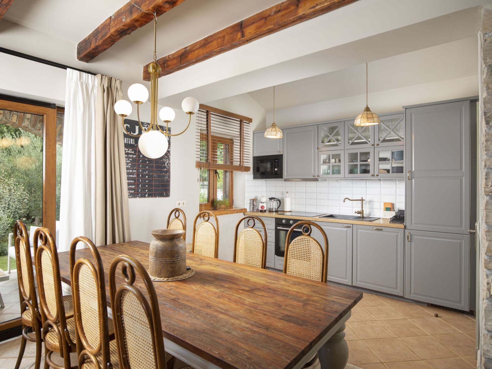 Kitchen / Dining Room