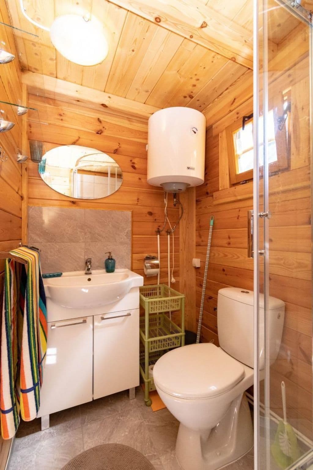 Bathroom / Wellness
