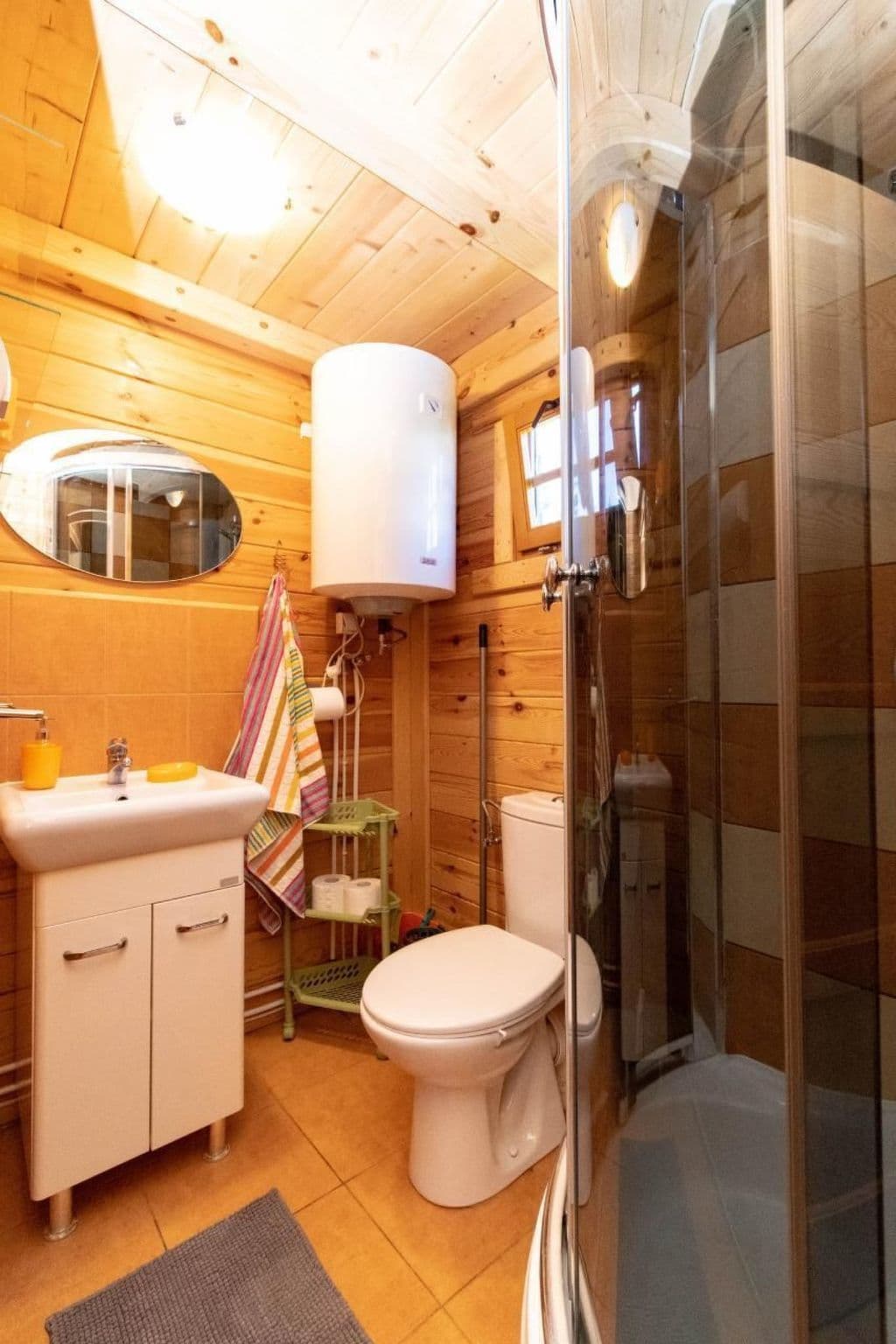 Bathroom / Wellness