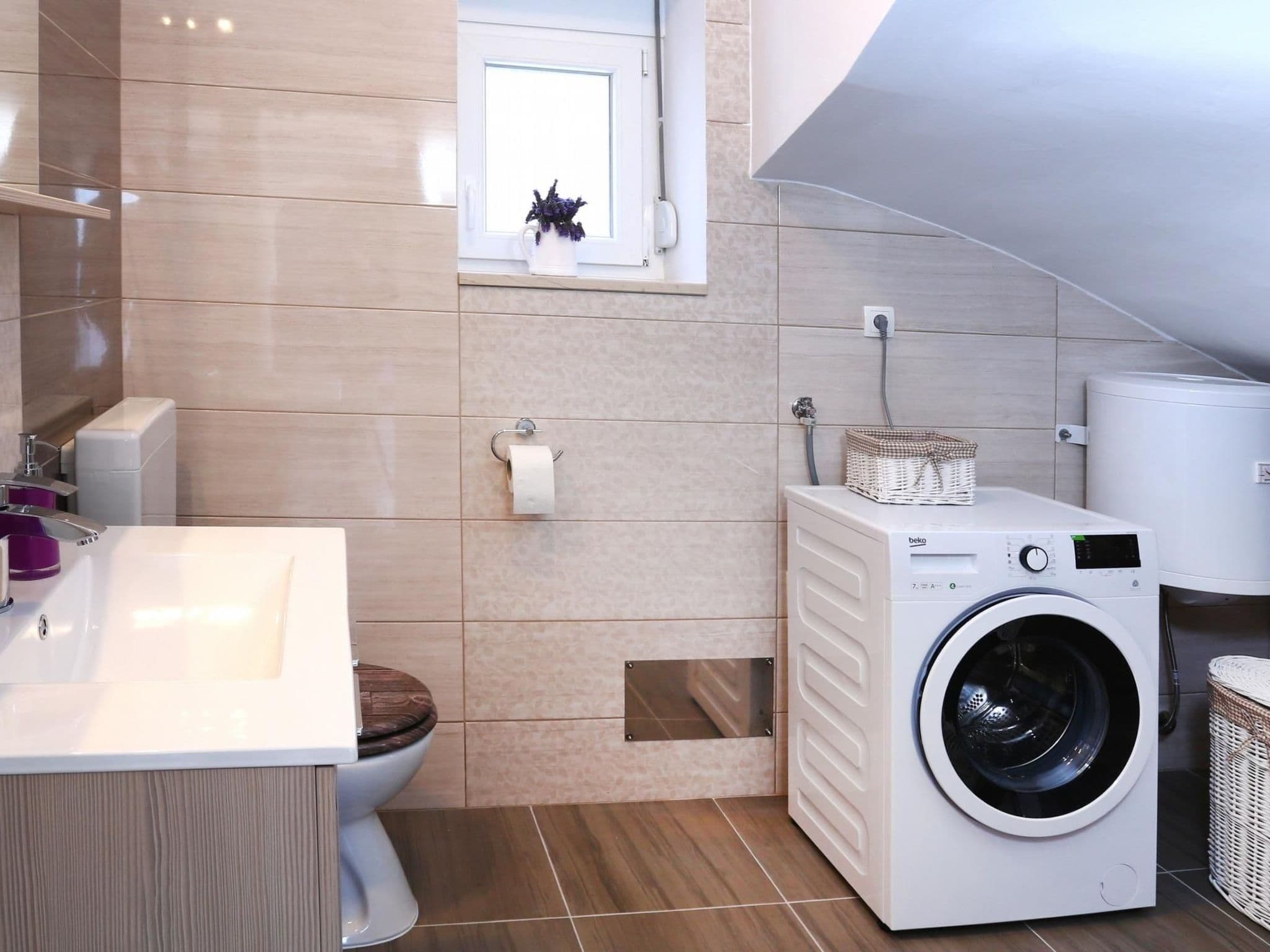 Bathroom / Wellness