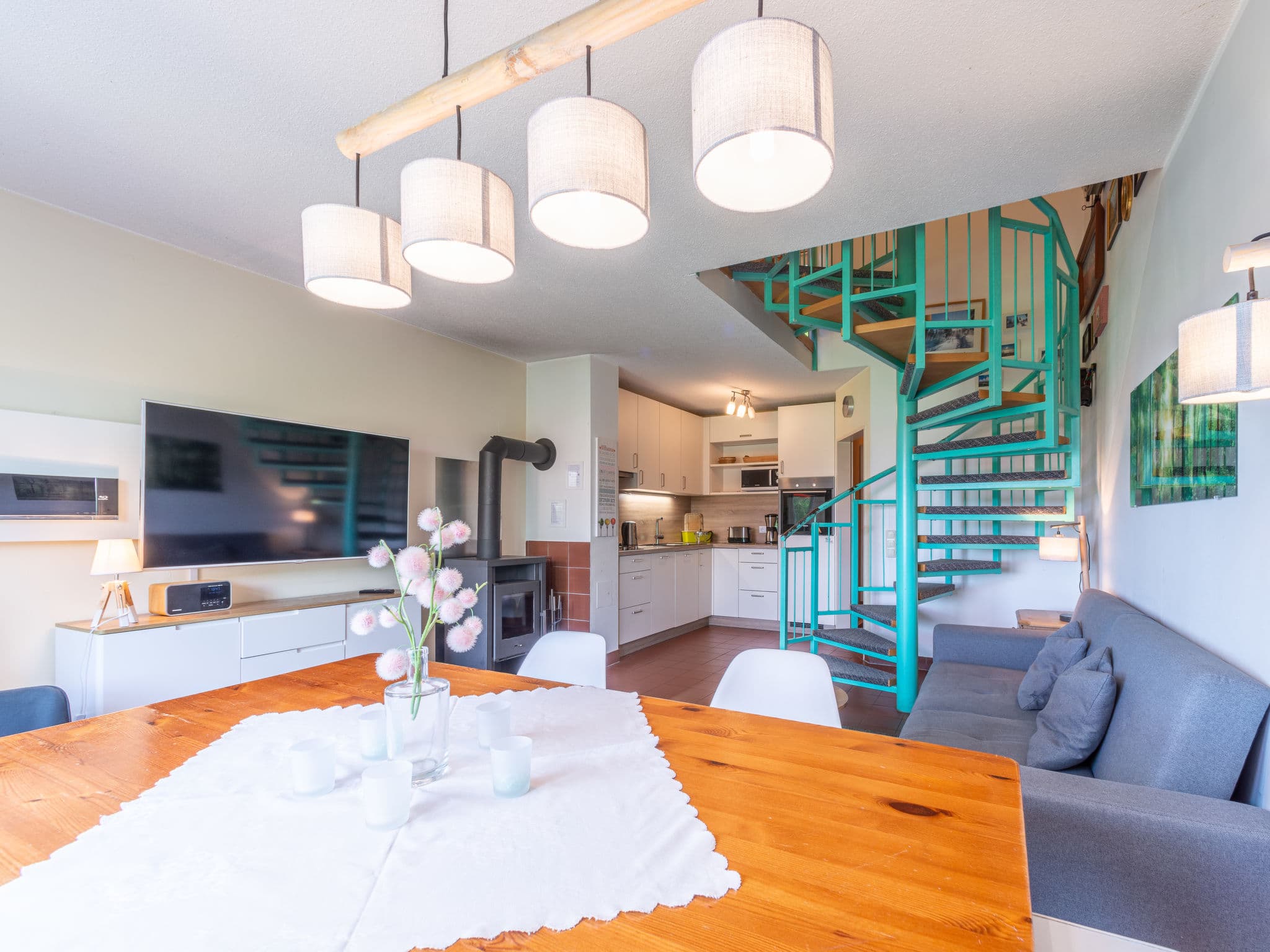 Kitchen / Dining Room