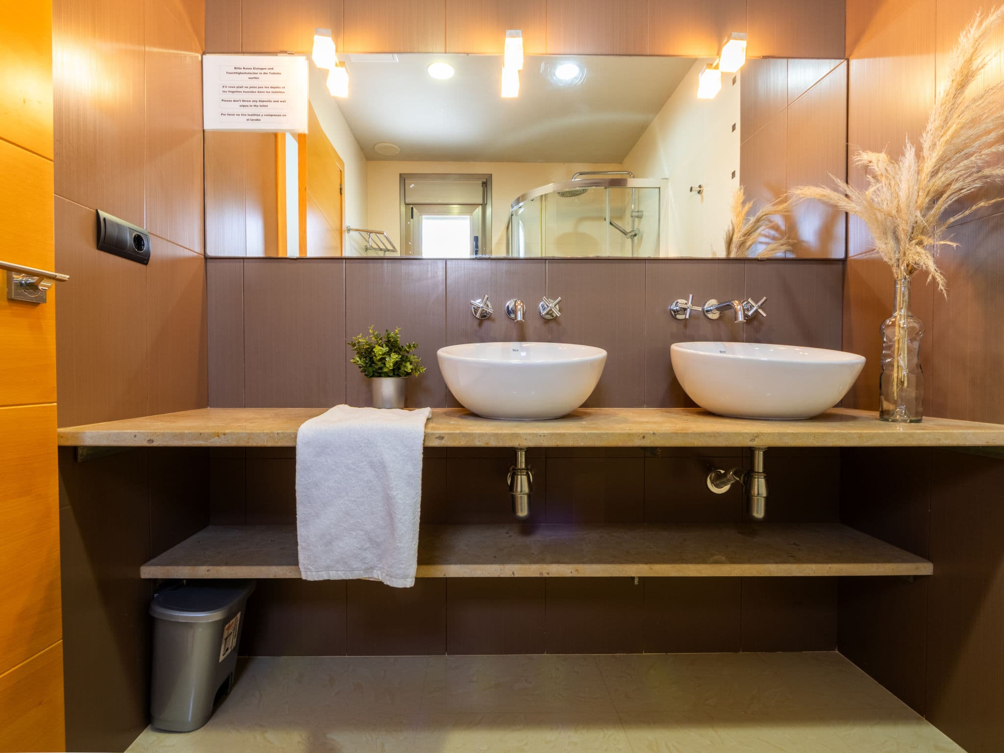 Bathroom / Wellness