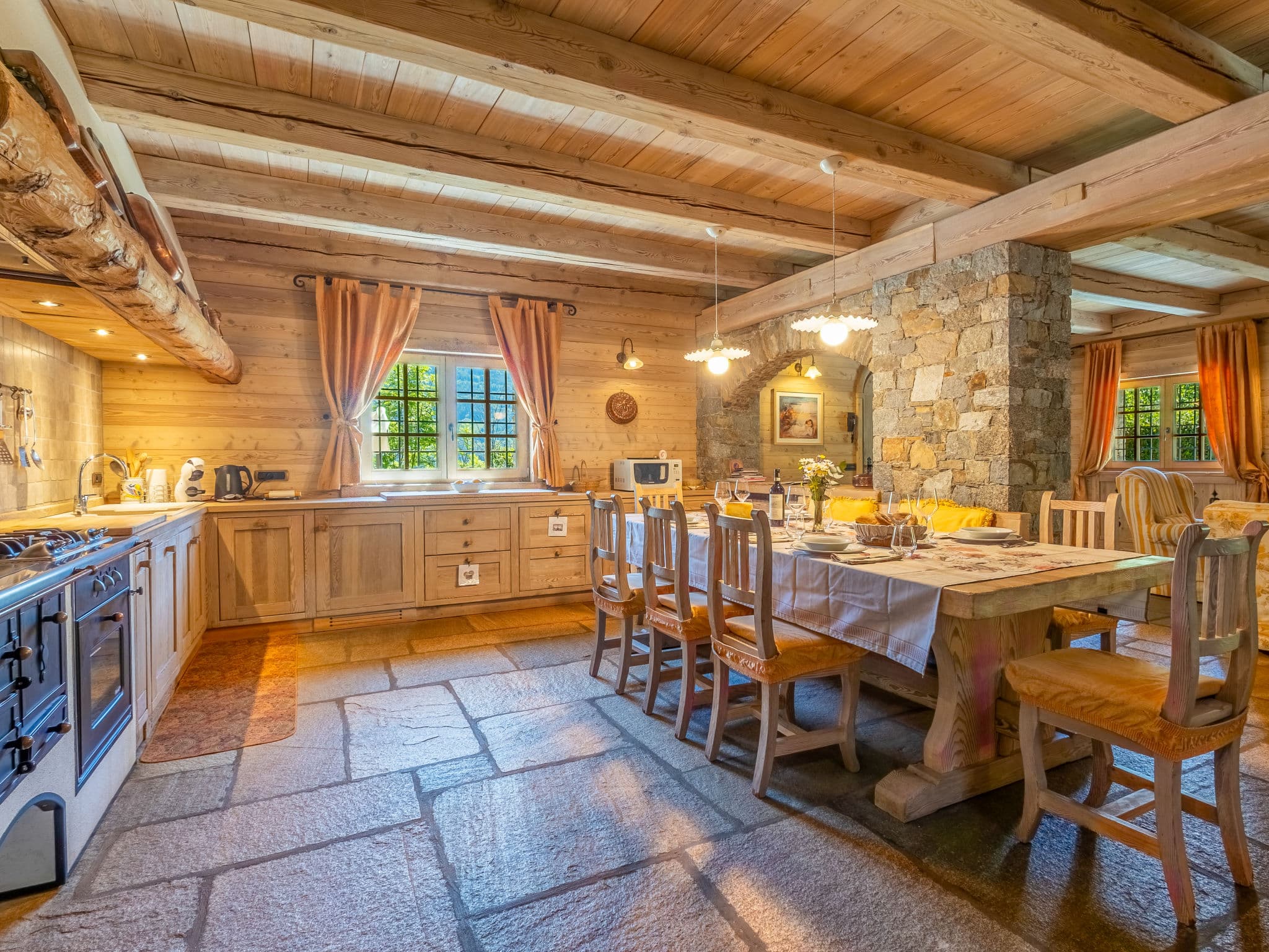 Kitchen / Dining Room