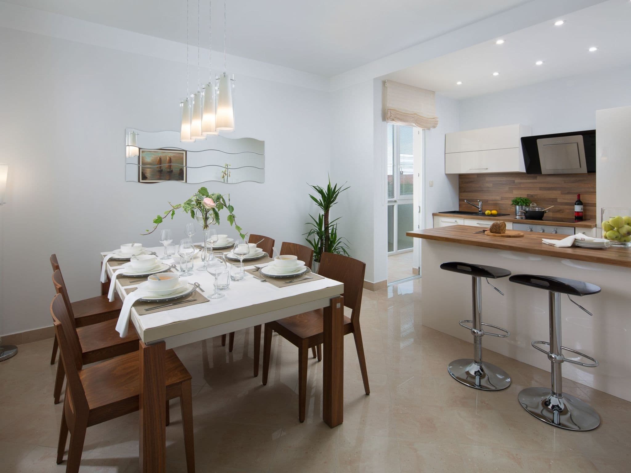 Kitchen / Dining Room