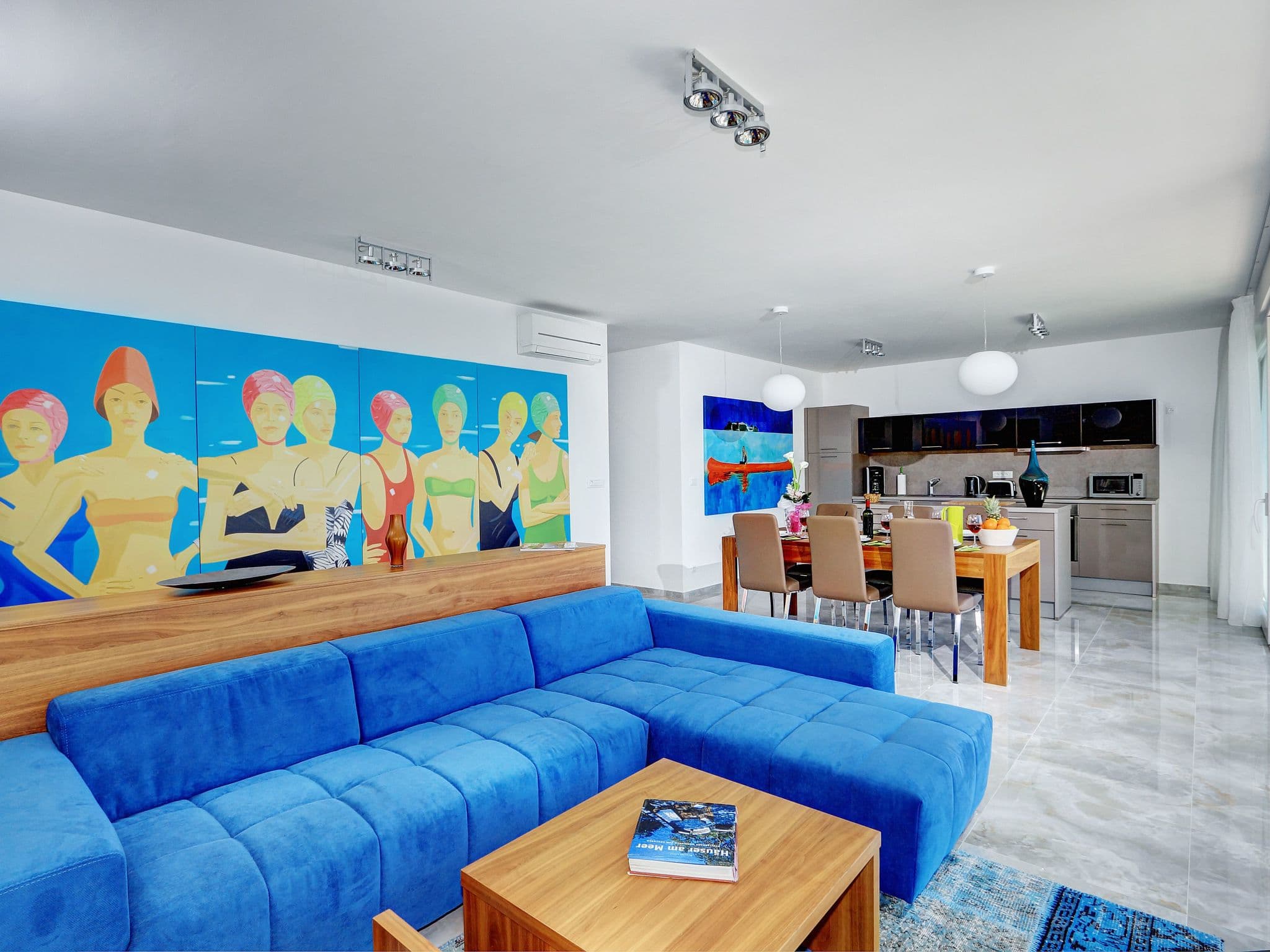 Kitchen / Dining Room