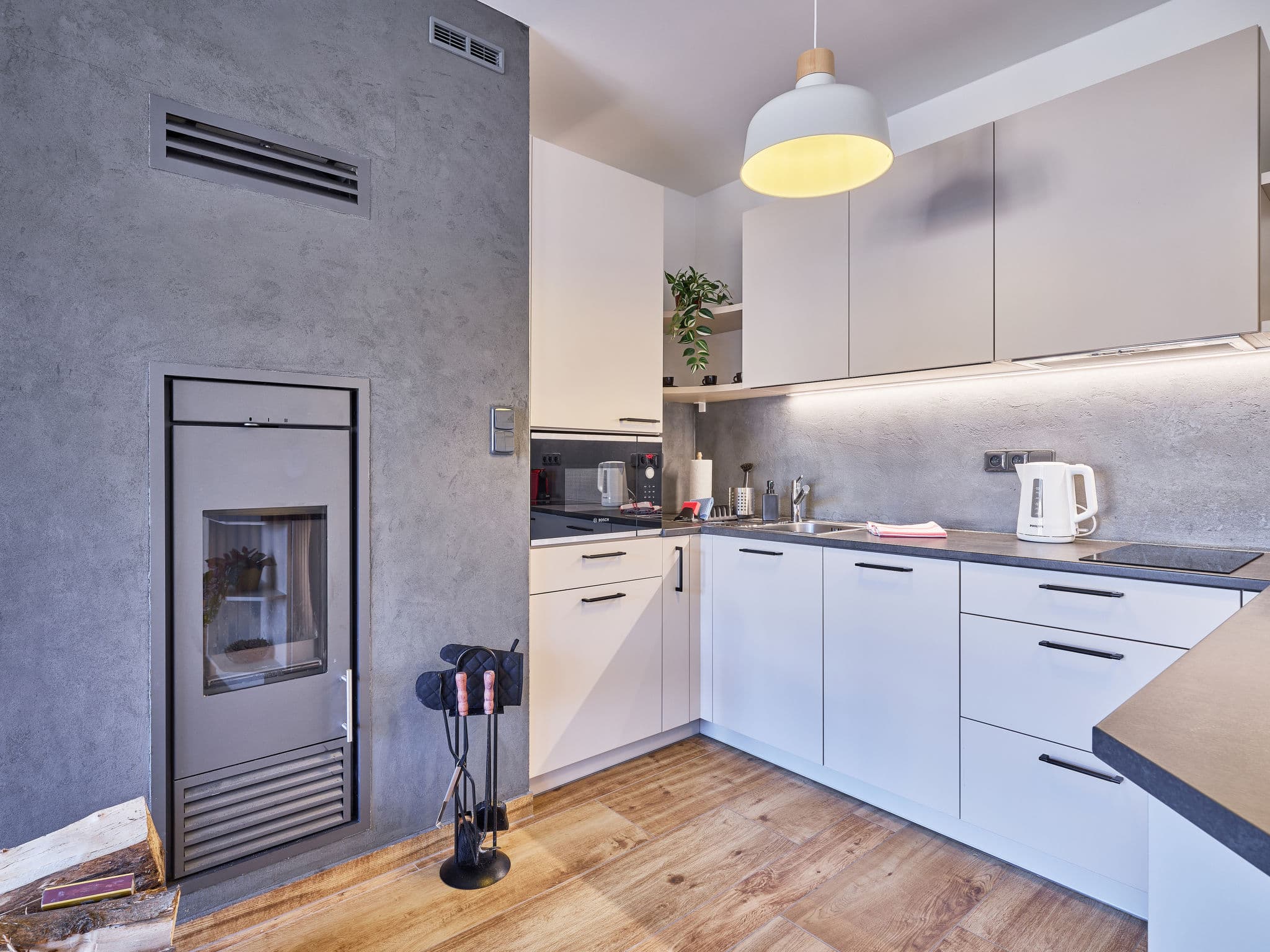 Kitchen / Dining Room