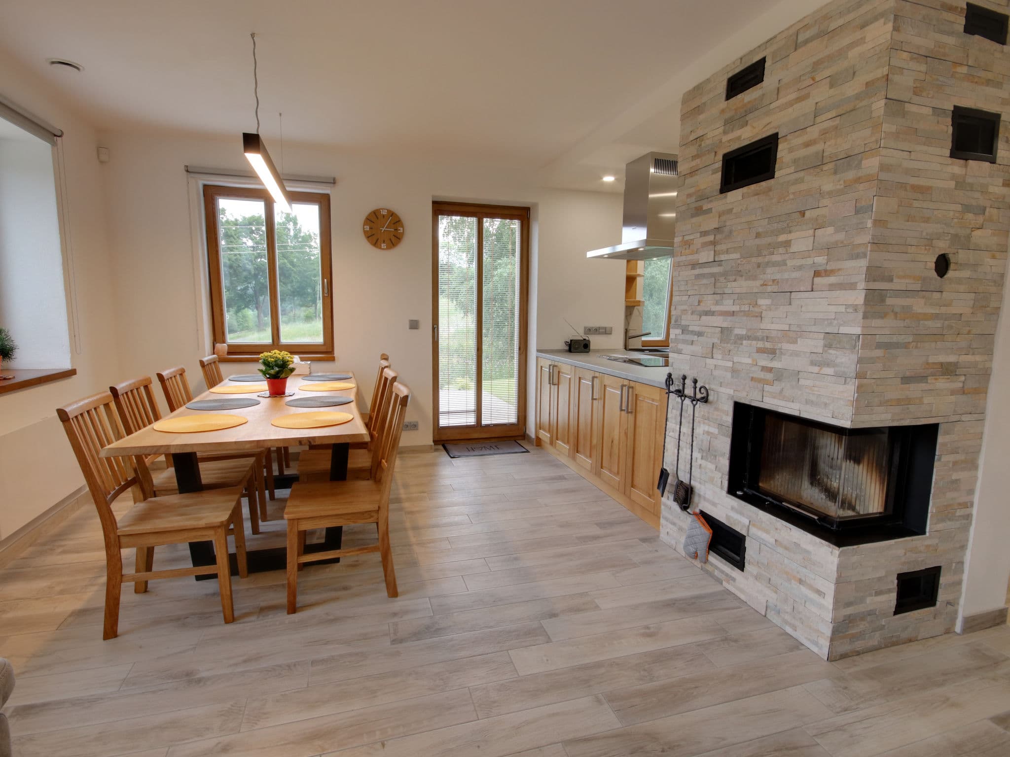 Kitchen / Dining Room