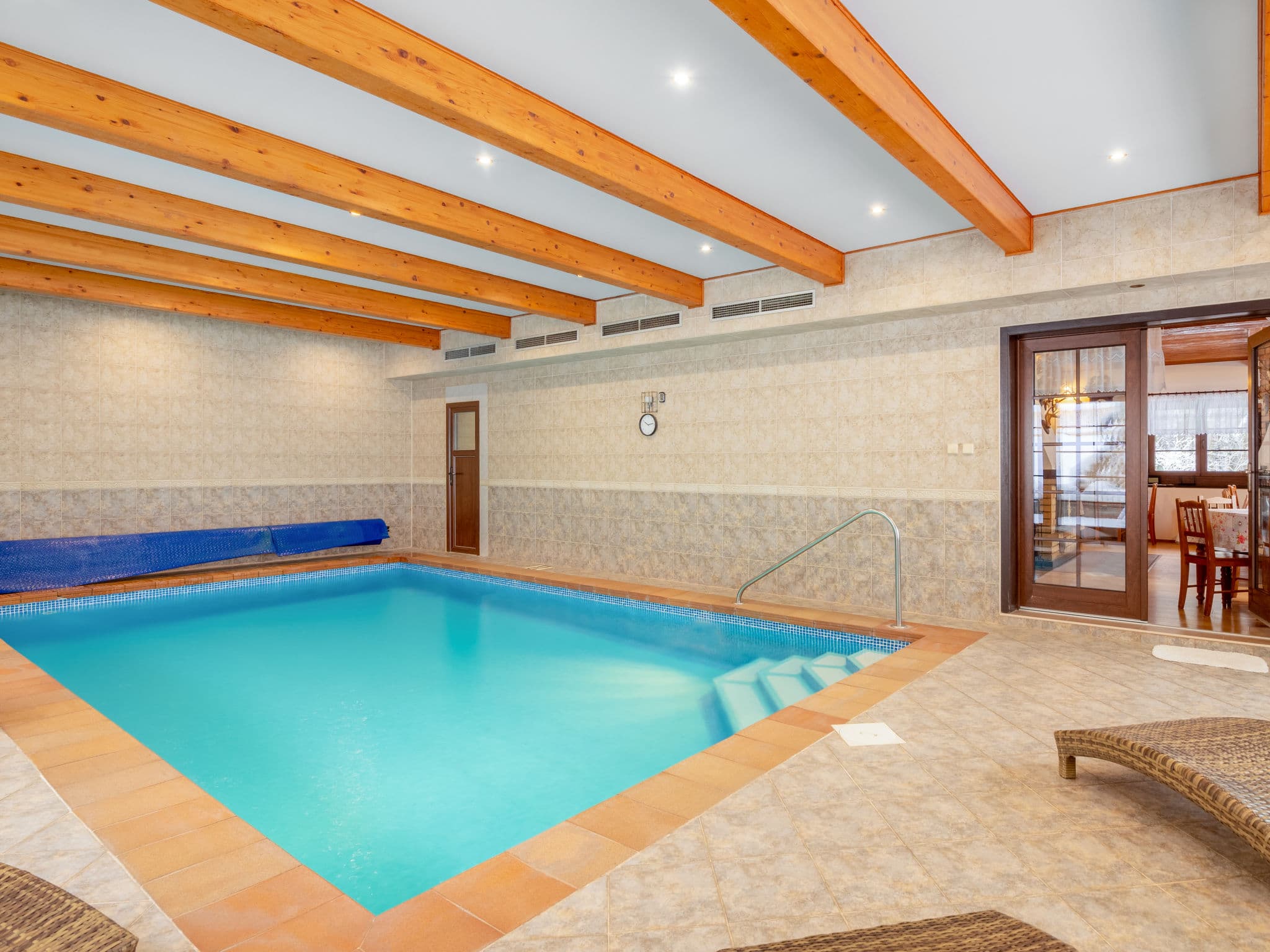 Pool Indoor