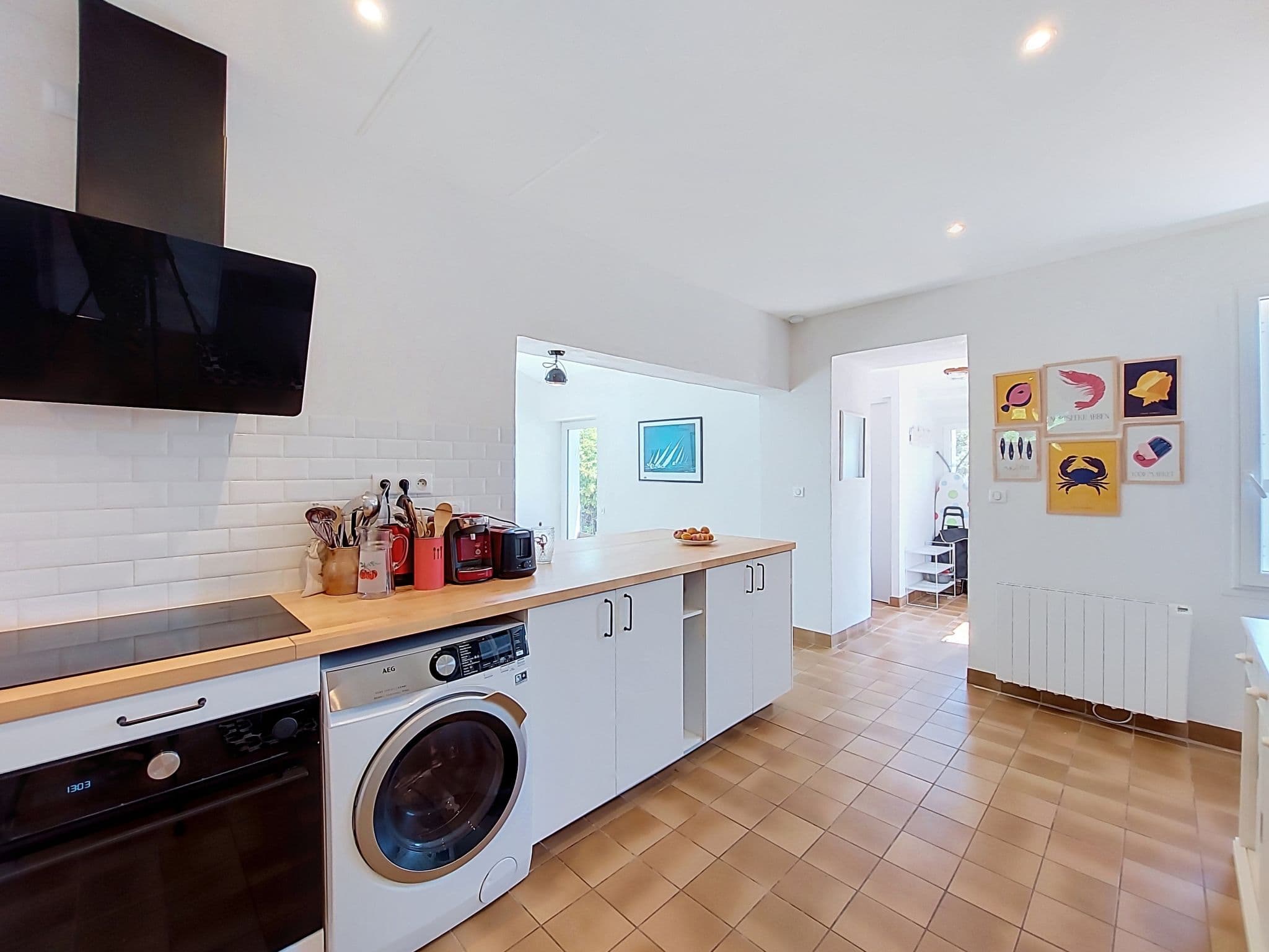 Kitchen / Dining Room