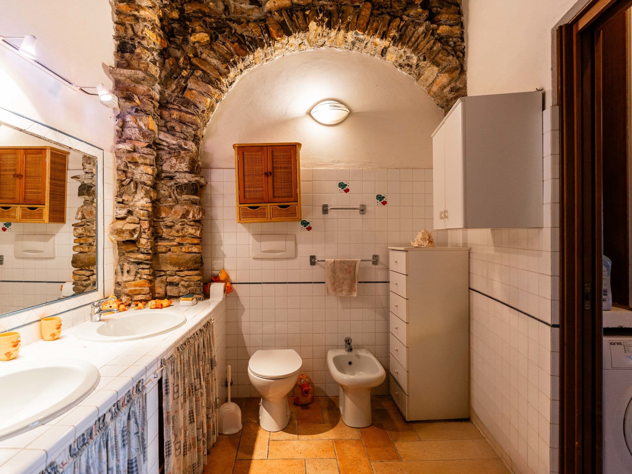 Bathroom / Wellness