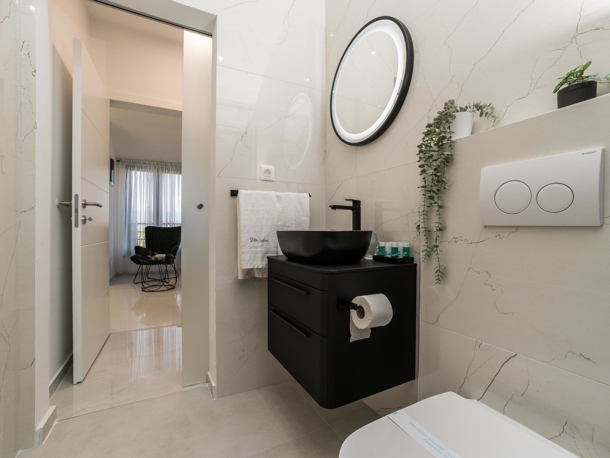 Bathroom / Wellness