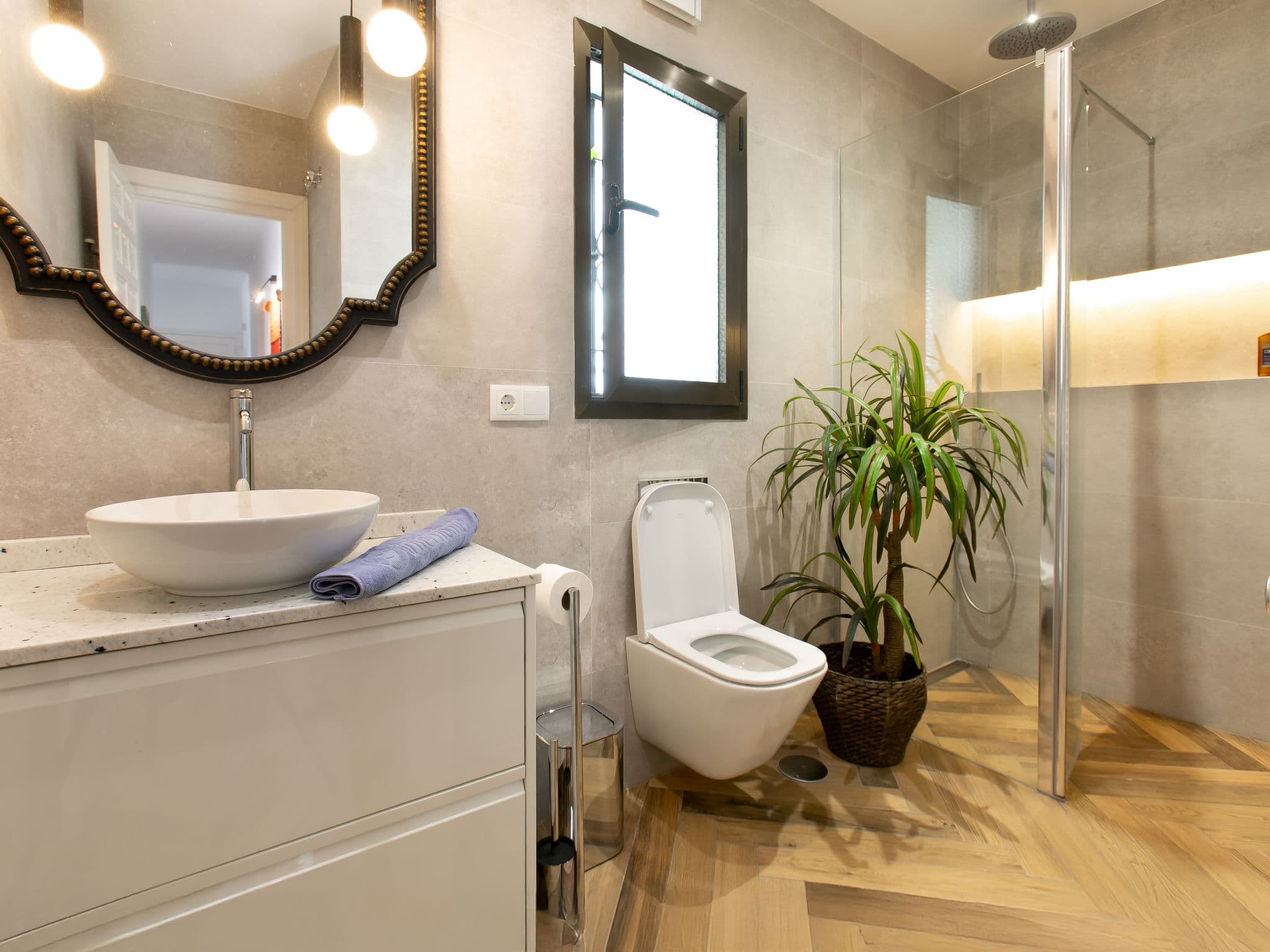 Bathroom / Wellness