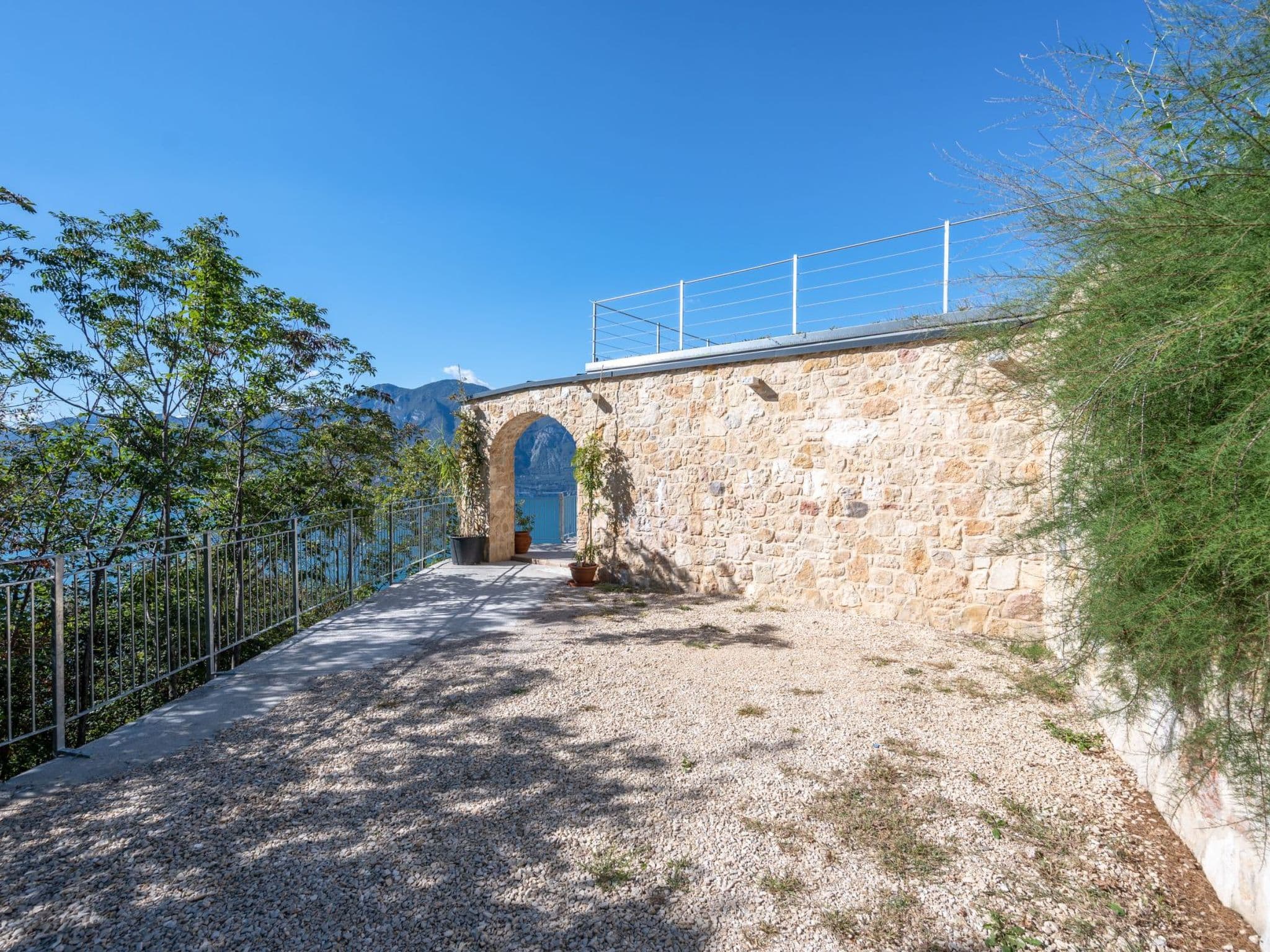 Gallery Image 63
