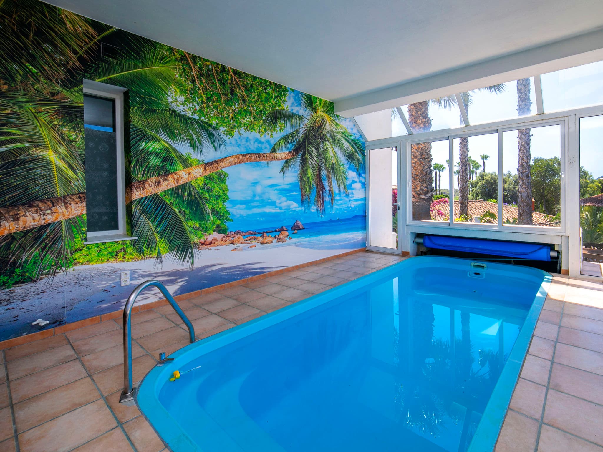 Pool Indoor