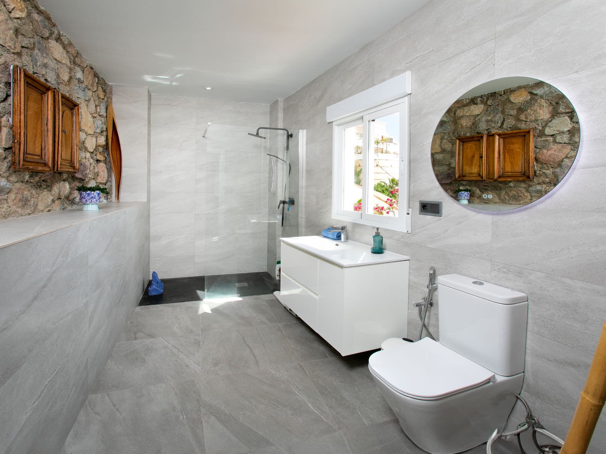 Bathroom / Wellness