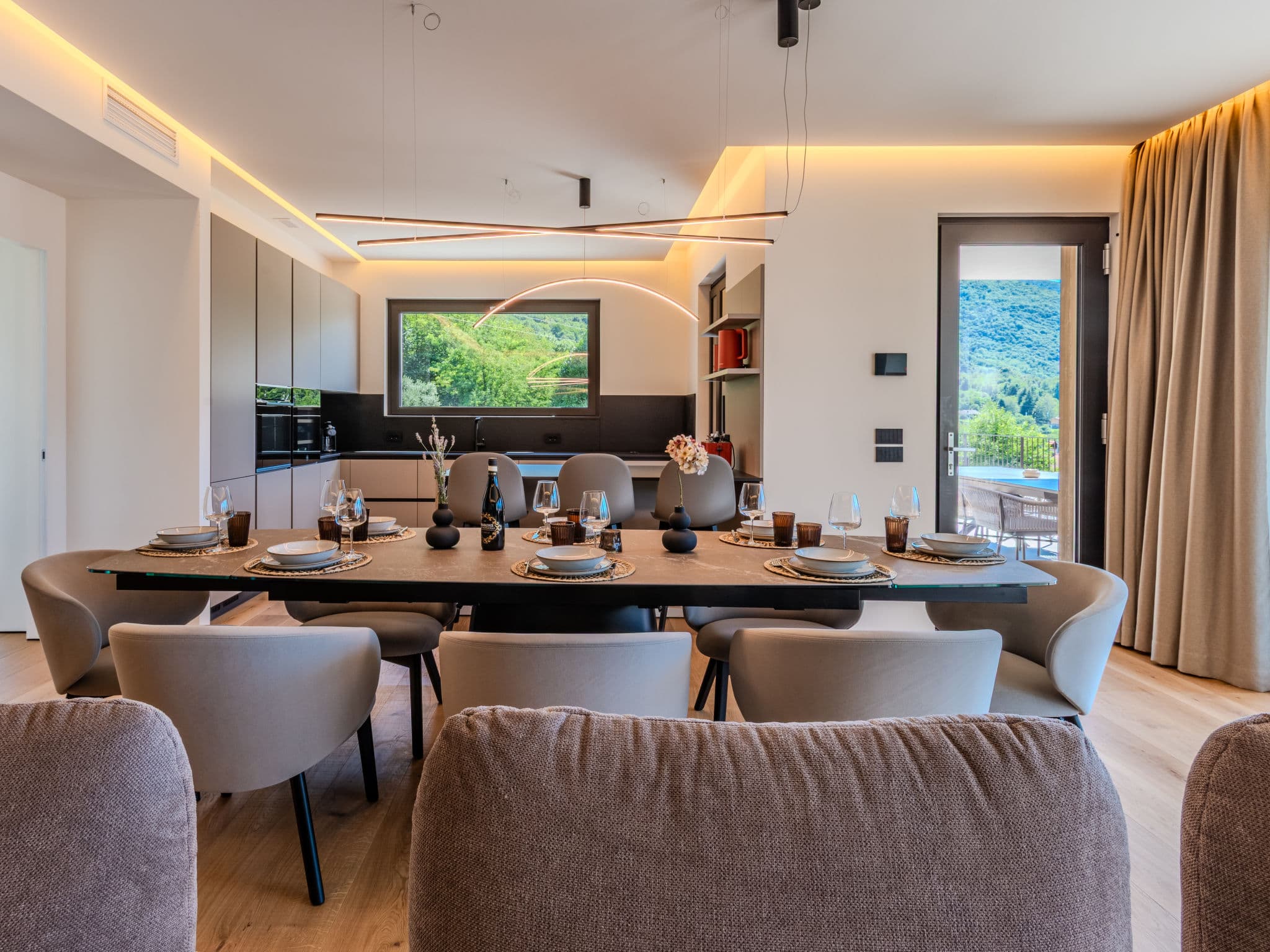 Kitchen / Dining Room