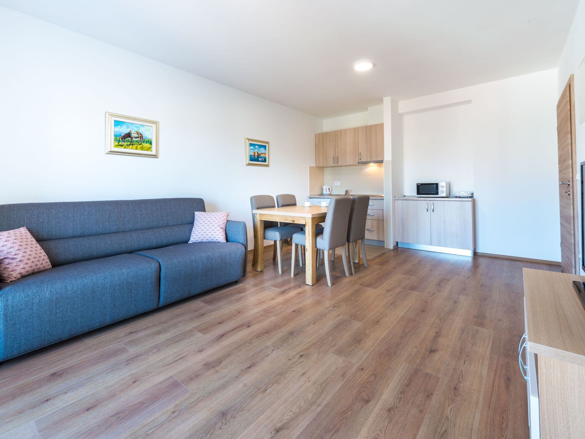Kitchen / Dining Room