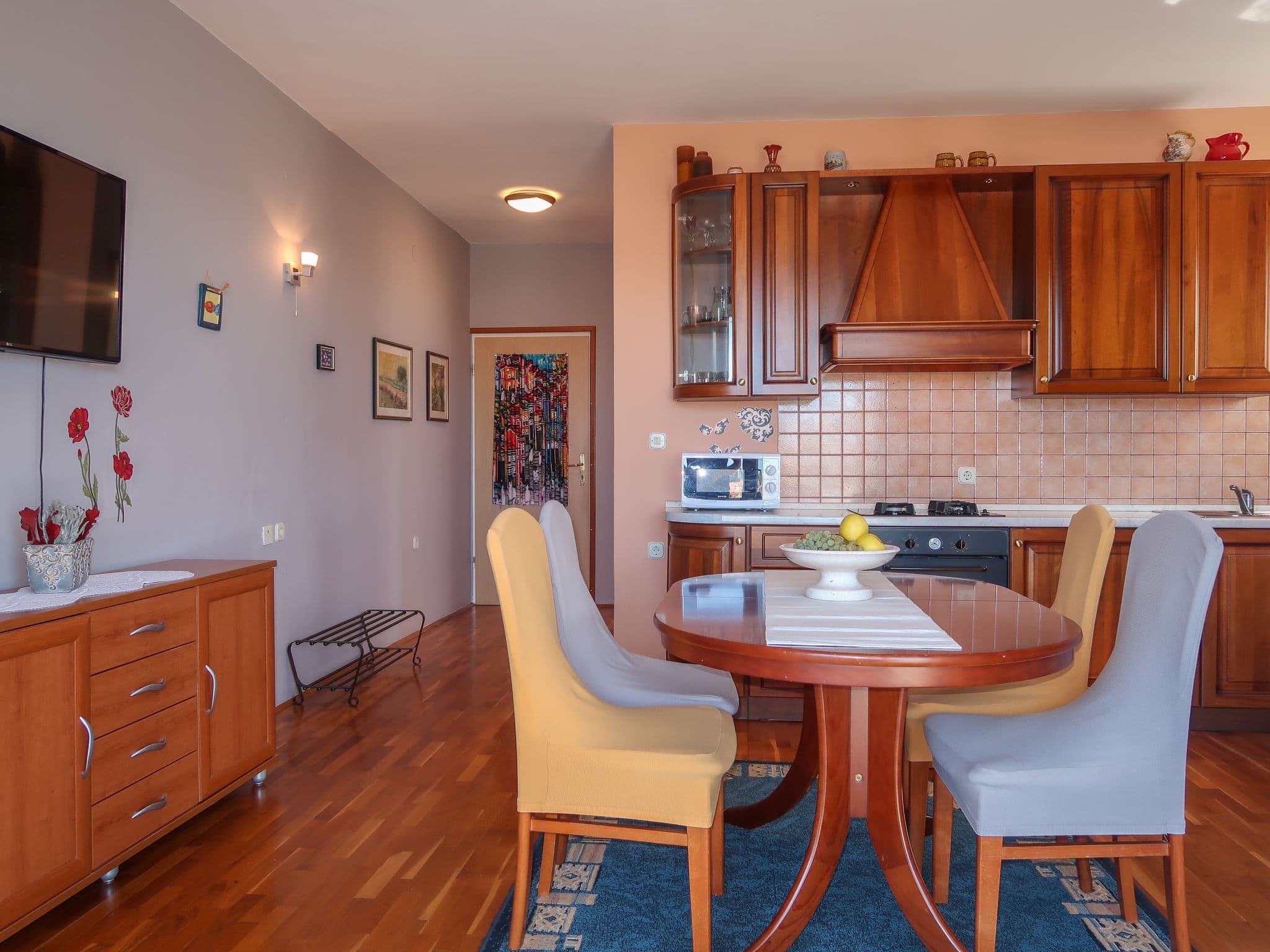 Kitchen / Dining Room