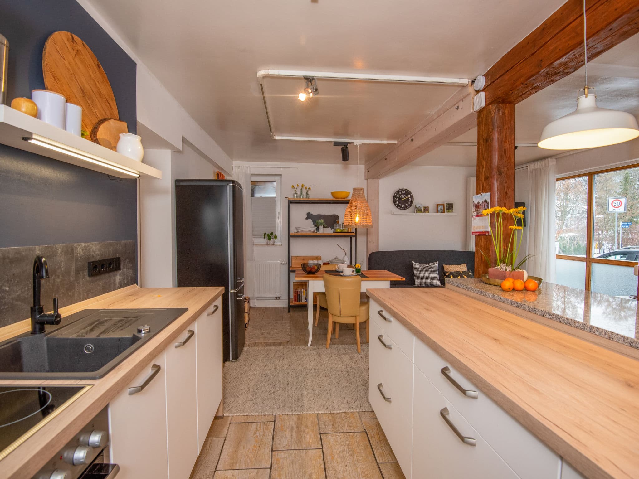 Kitchen / Dining Room