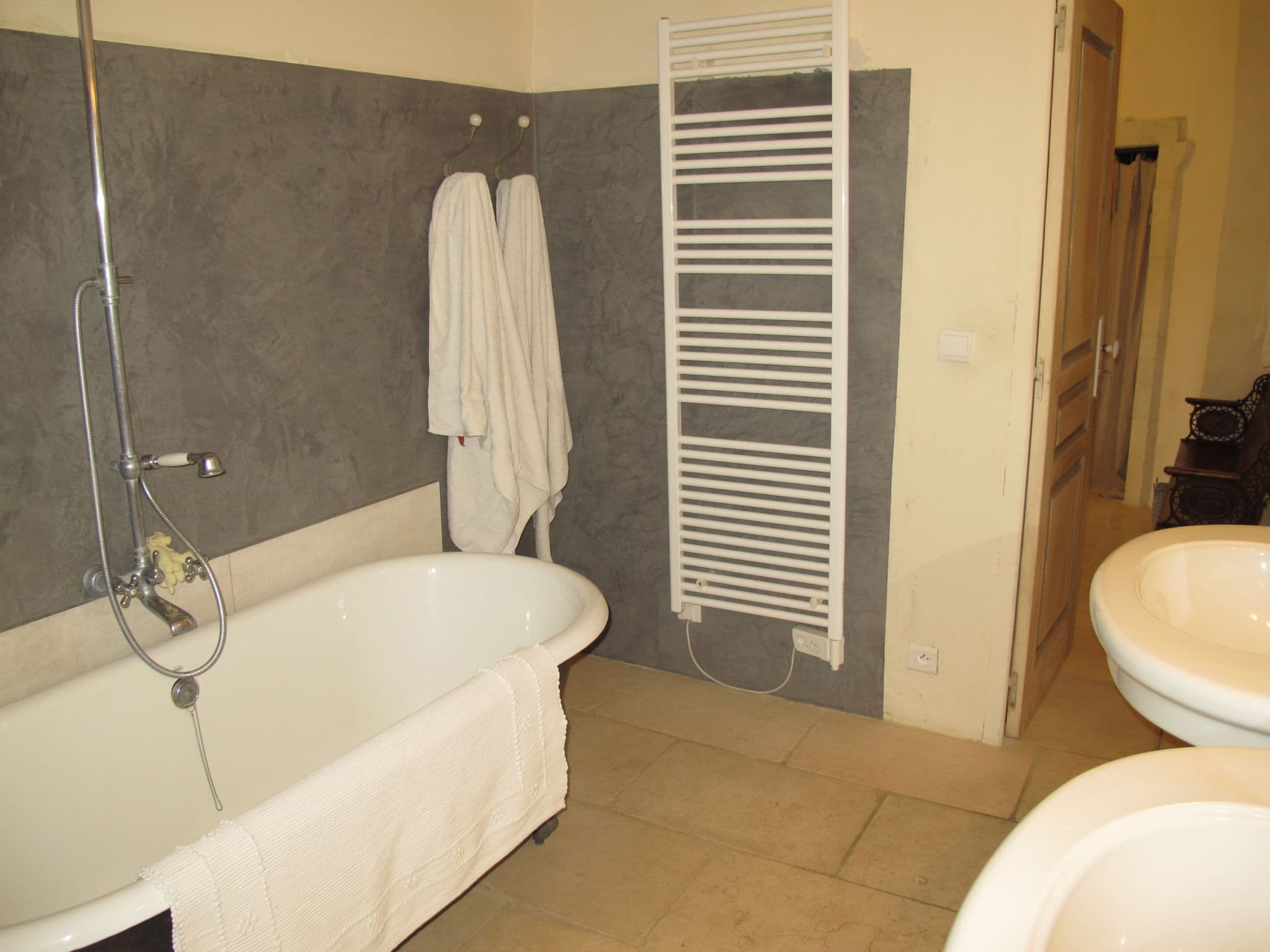 Bathroom / Wellness