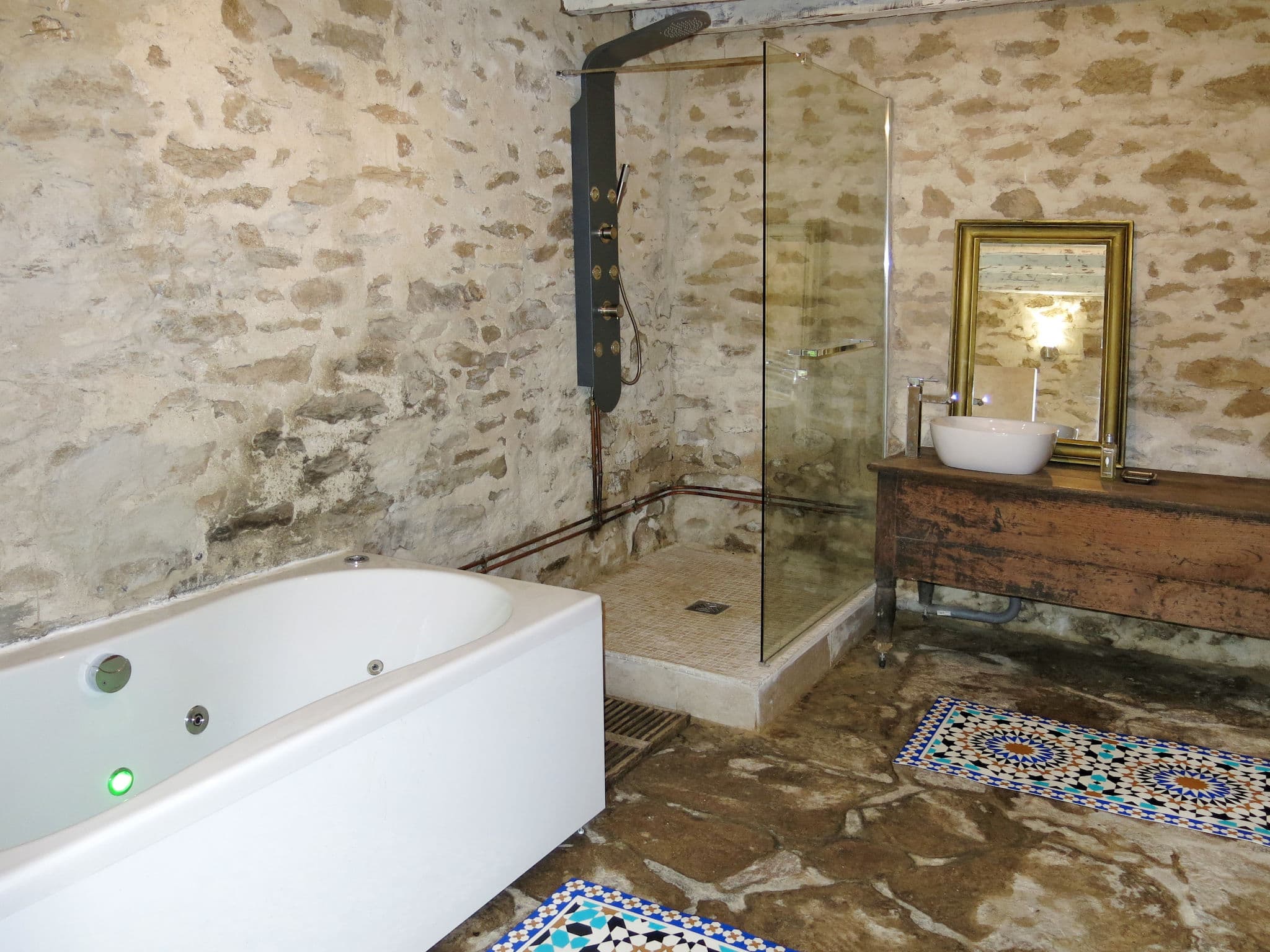 Bathroom / Wellness