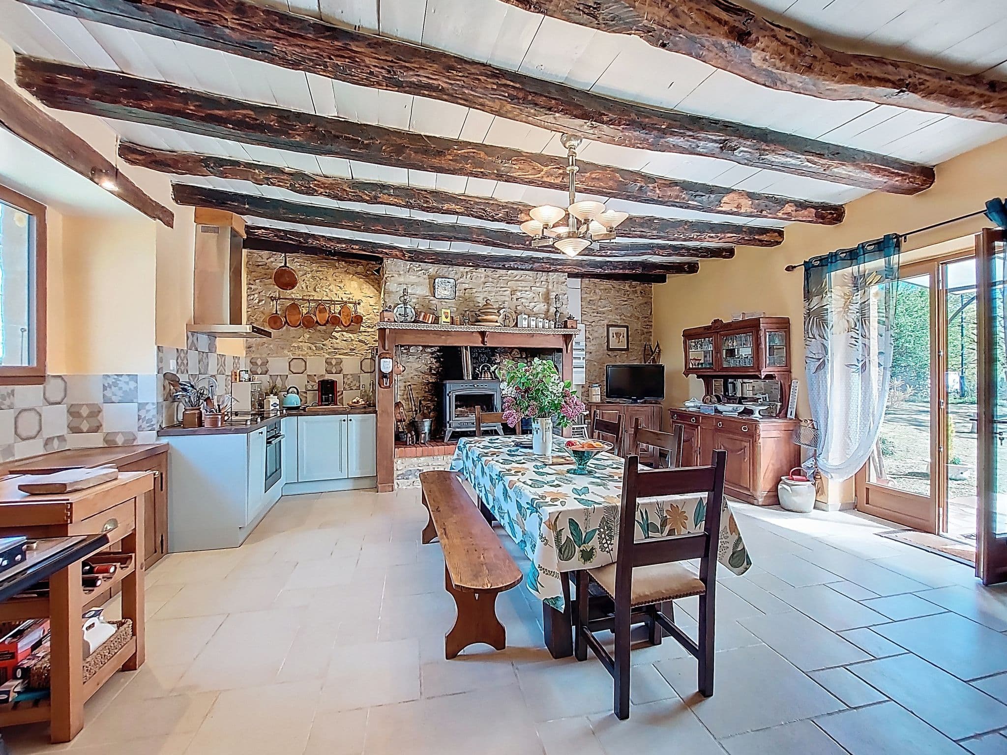 Kitchen / Dining Room