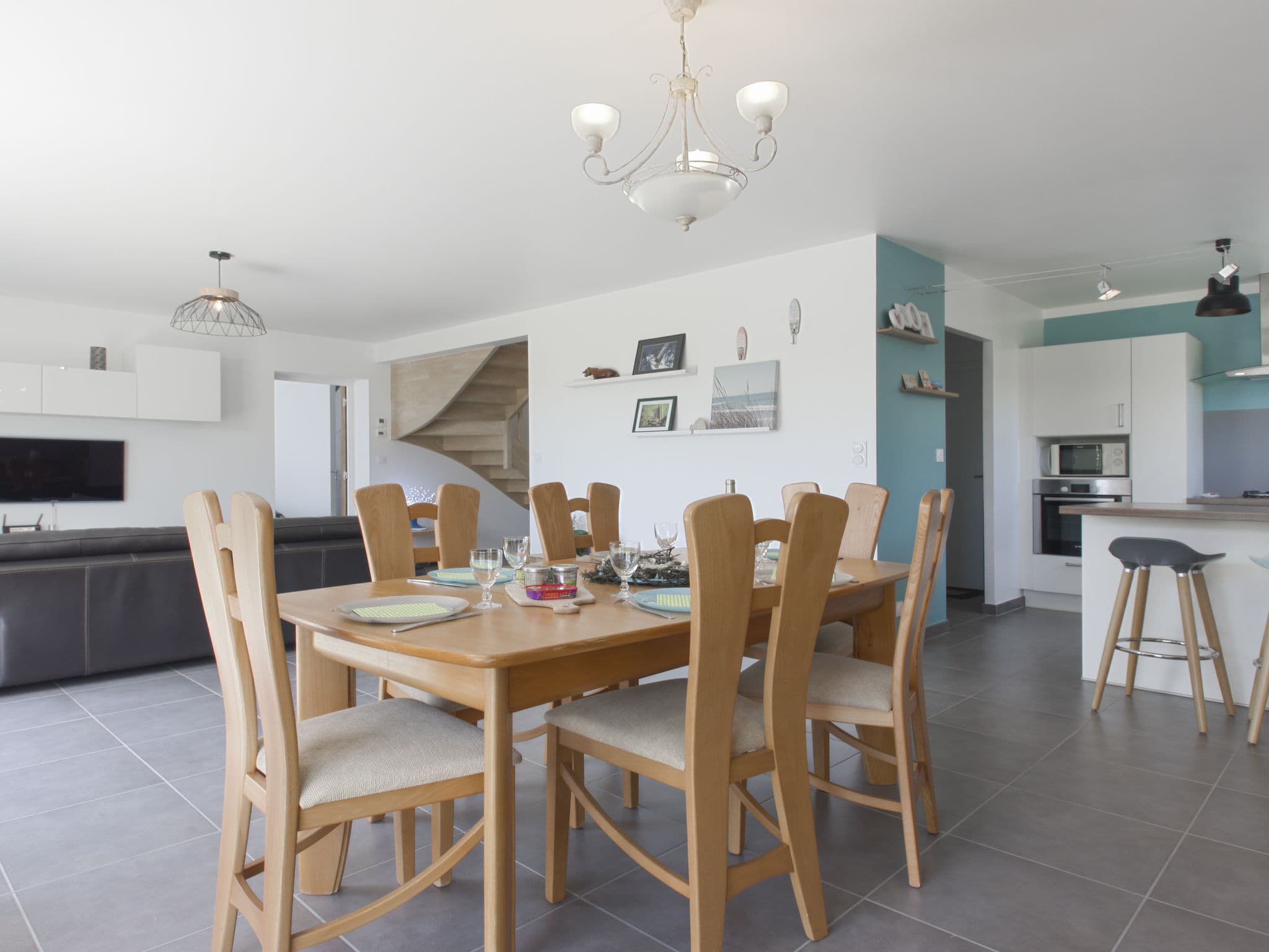 Kitchen / Dining Room