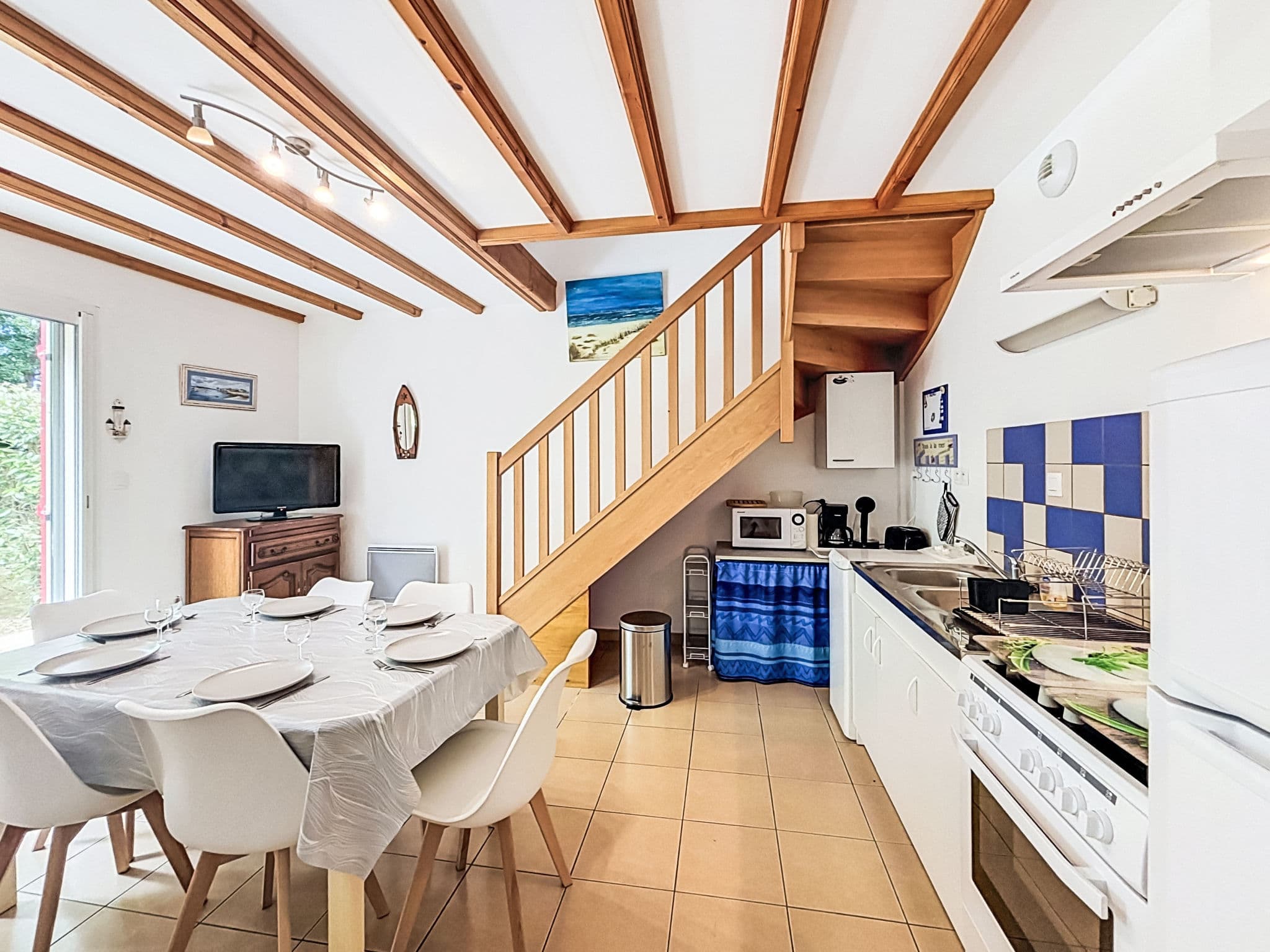 Kitchen / Dining Room